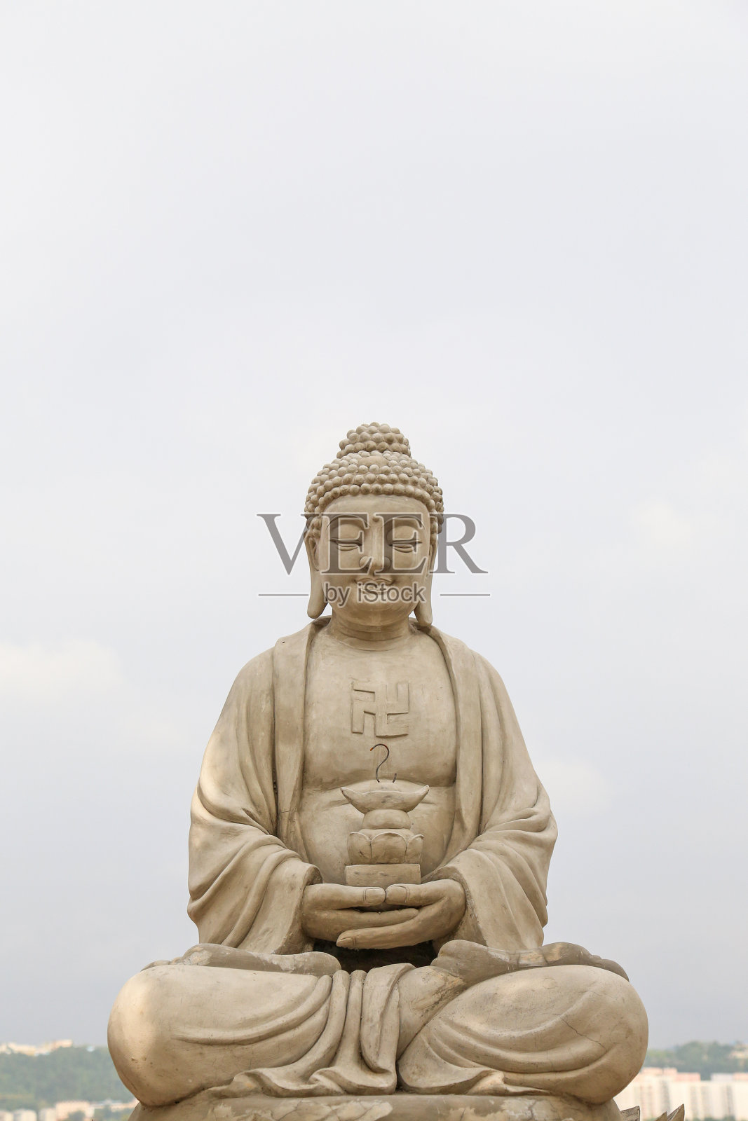 色彩斑斓的佛像雕塑照片摄影图片