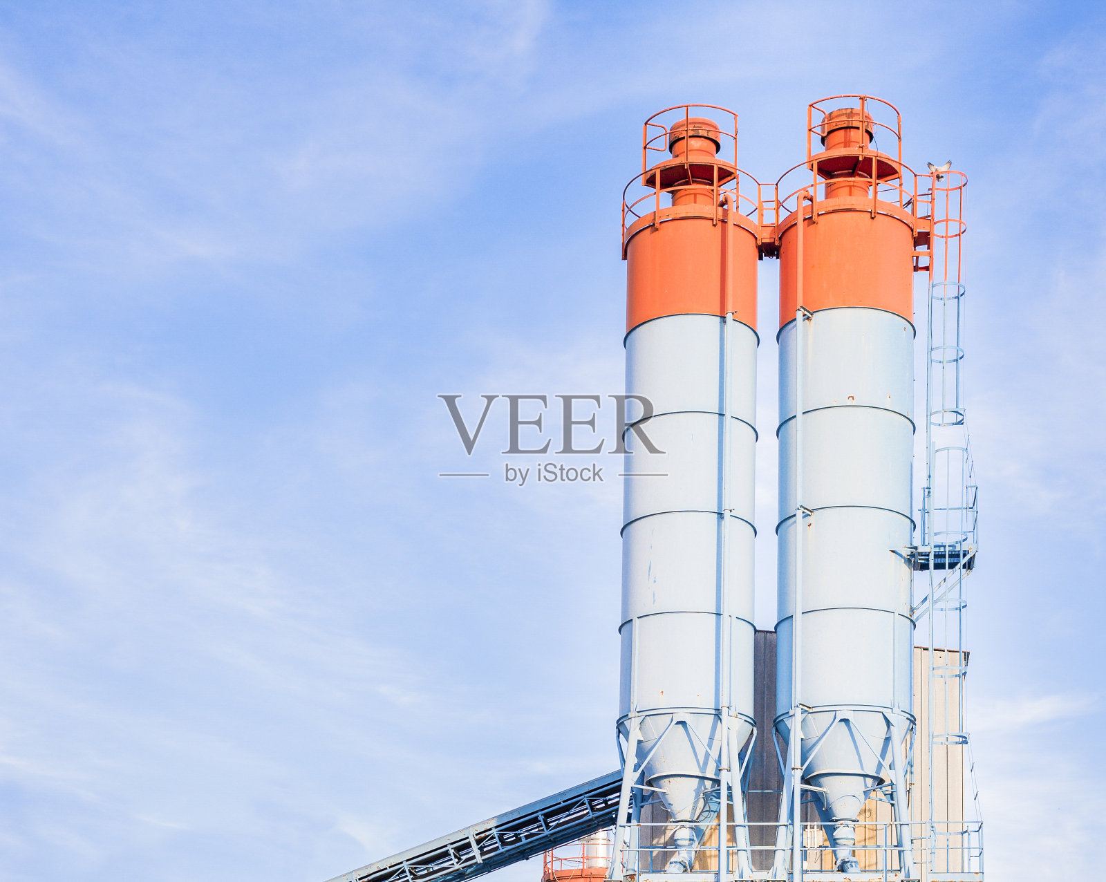 生产水泥的筒仓照片摄影图片