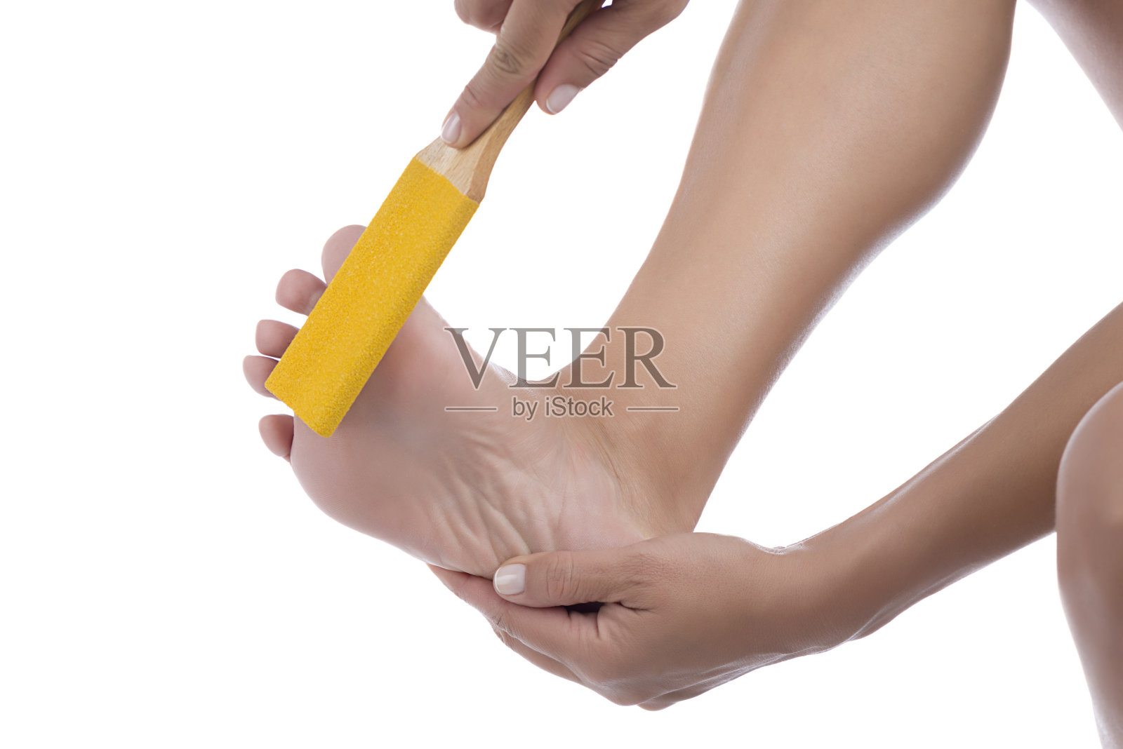 去除脚上的死皮照片摄影图片