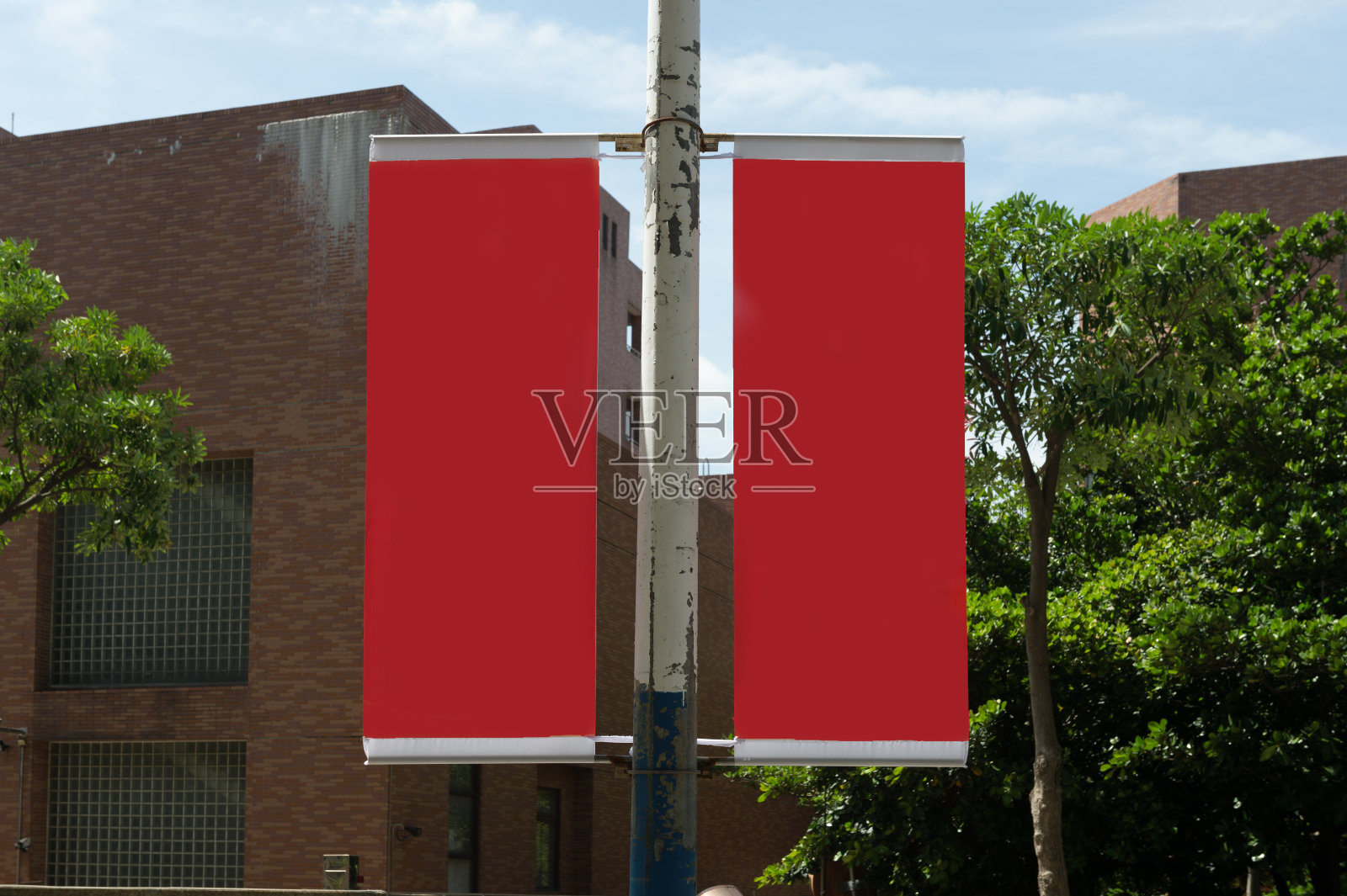 街道墙上的空白大广告牌照片摄影图片