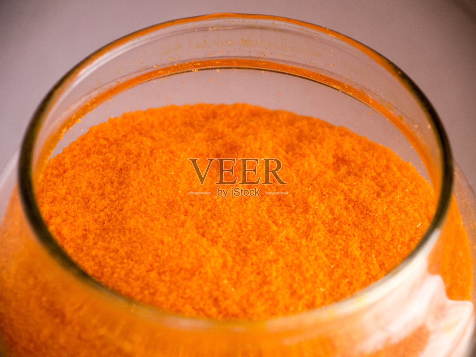 神秘橙色粉末的万圣节气氛照片摄影图片