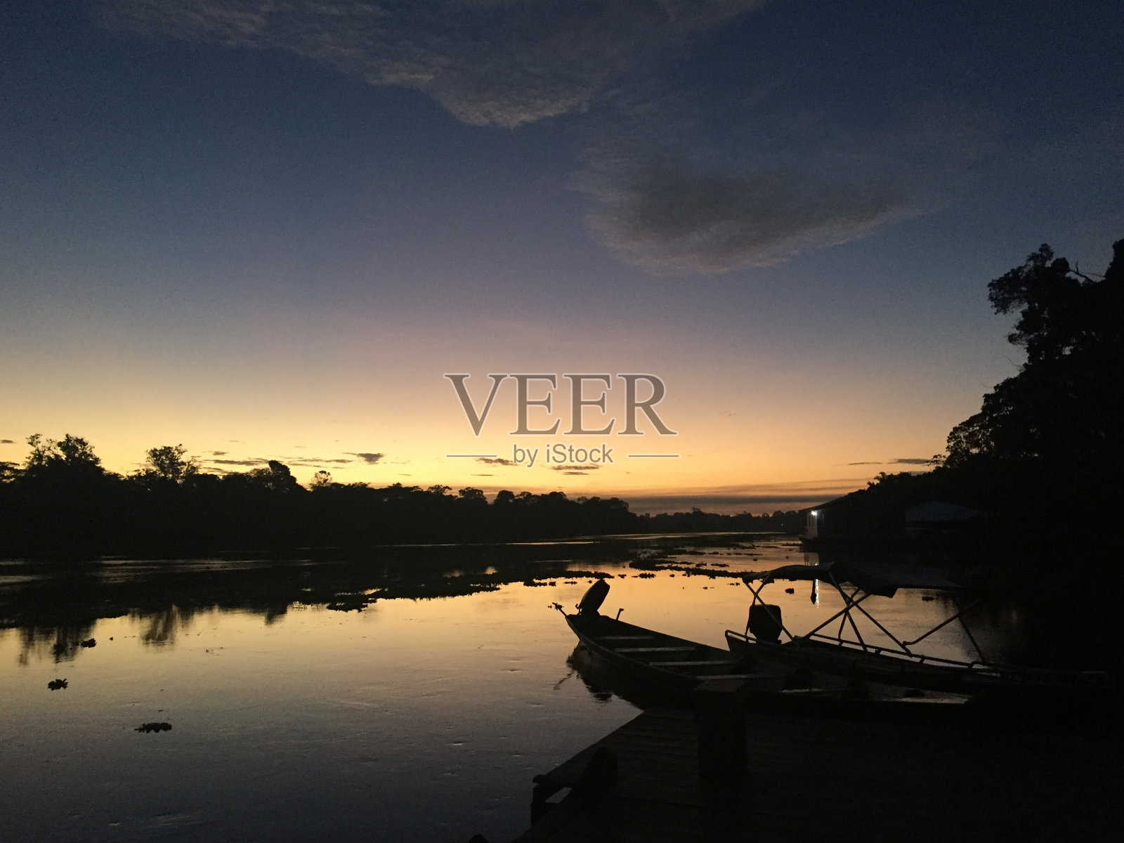 前的黑暗照片摄影图片