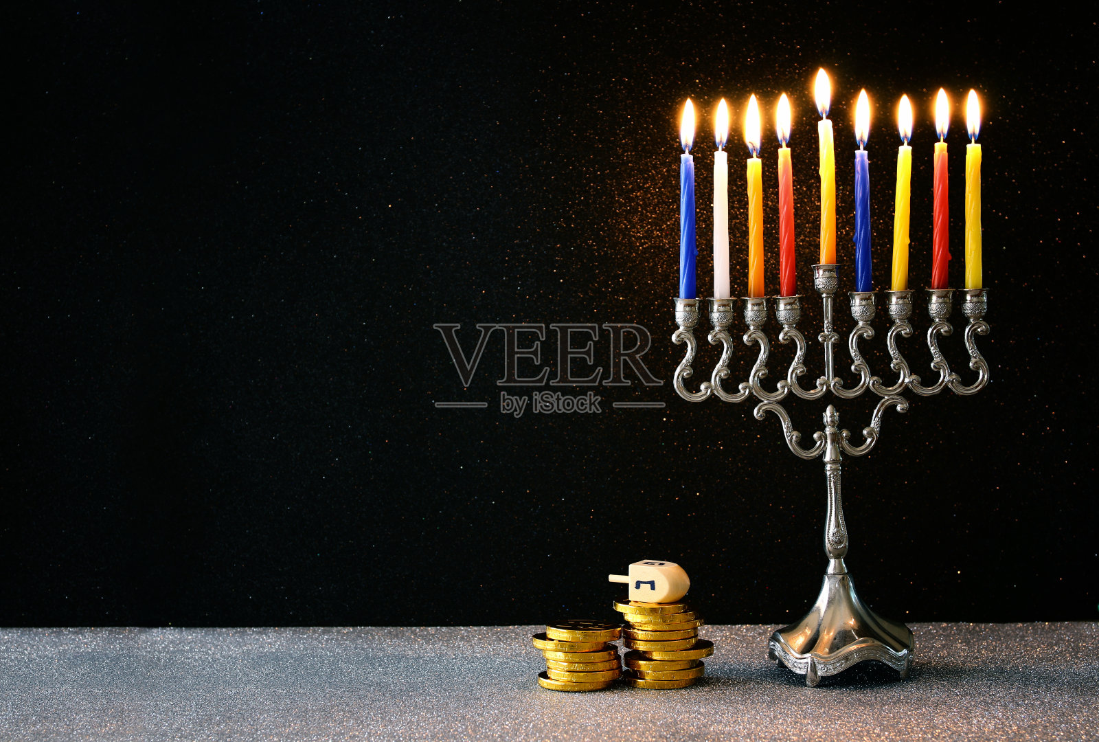 犹太光明节和木制陀螺的图像照片摄影图片