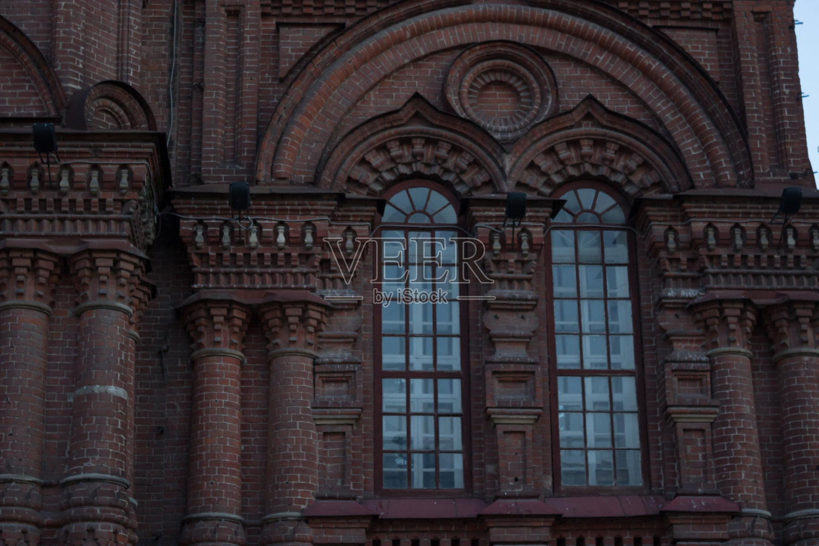 大教堂的窄窗照片摄影图片