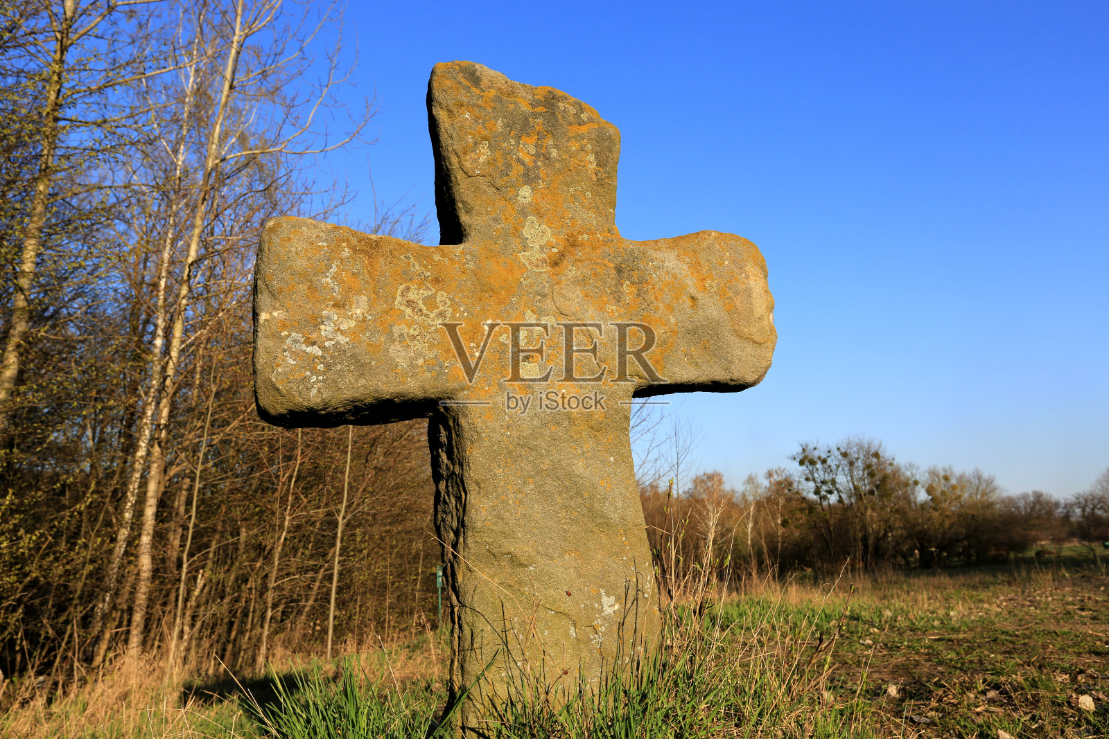 石头十字架照片摄影图片