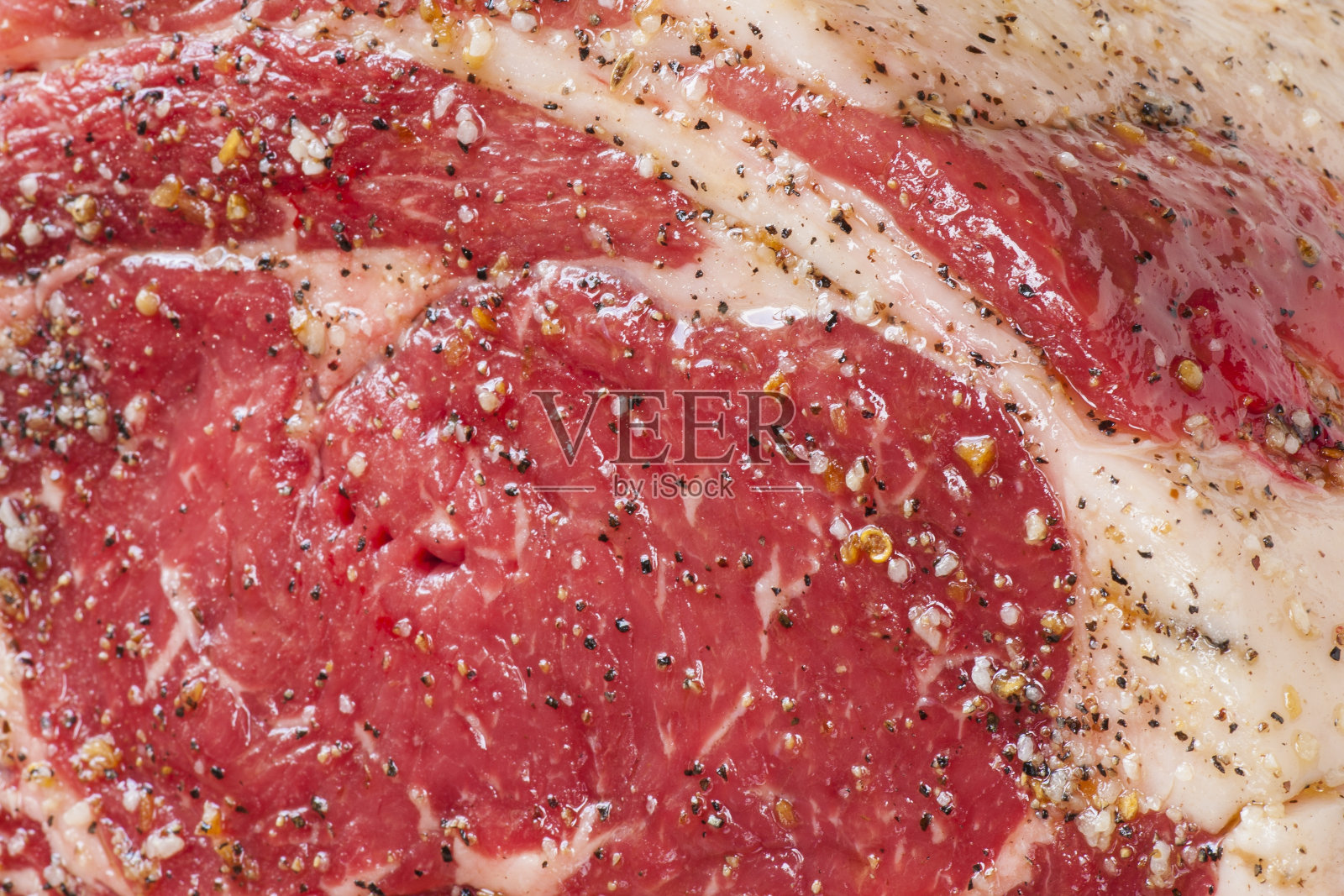 切得很好的上等烤肋牛肉照片摄影图片