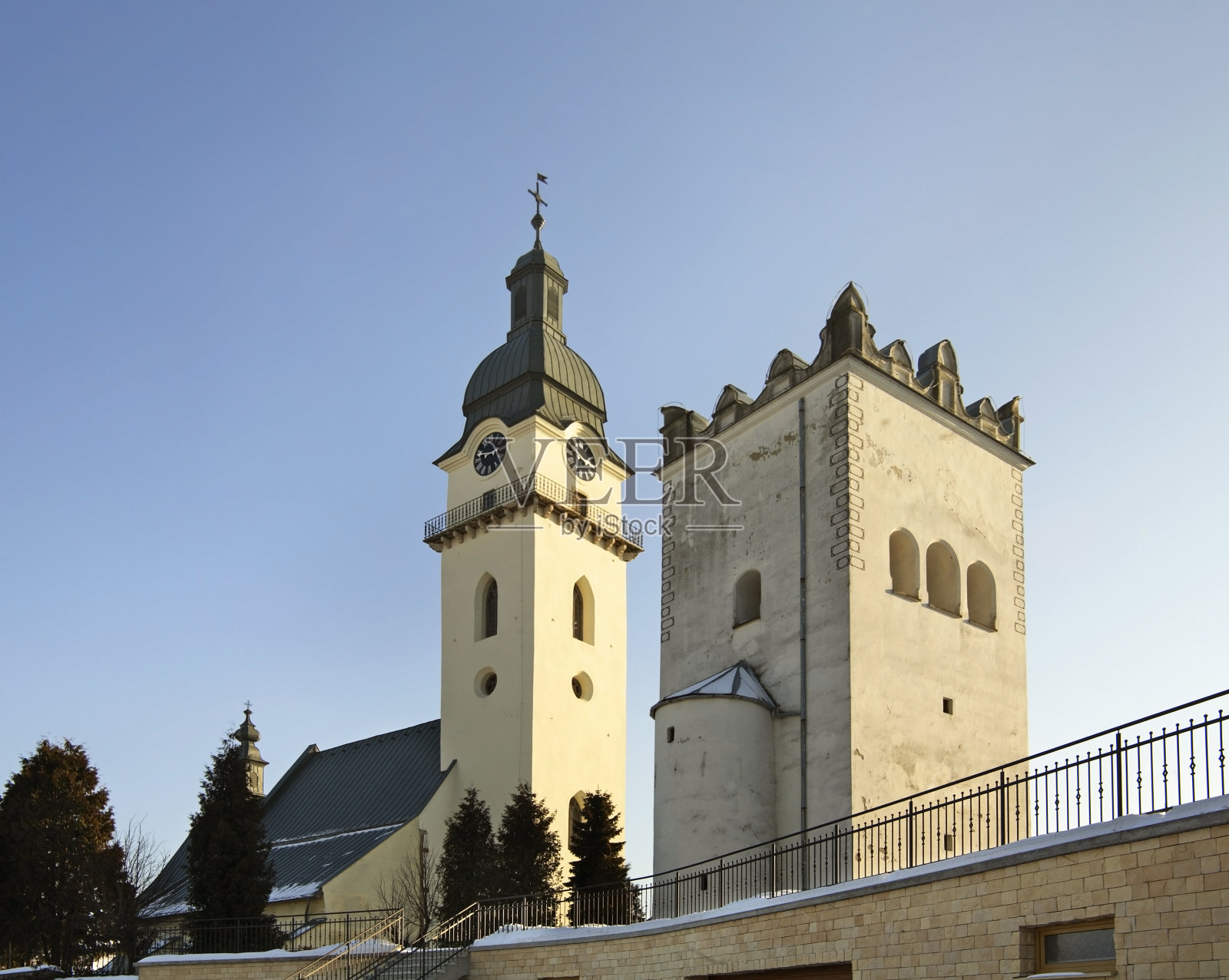 圣安东尼сhurch和文艺复兴钟楼在斯帕斯卡贝拉。斯洛伐克照片摄影图片