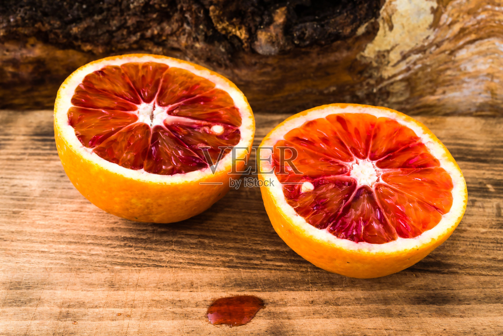 切菜板上的血橙照片摄影图片