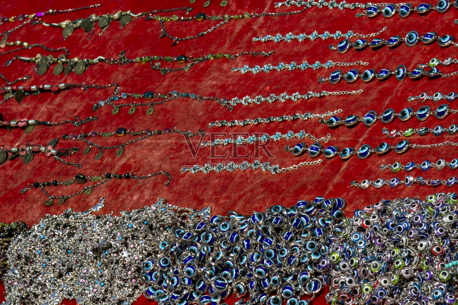 珠宝和邪恶的珠子照片摄影图片