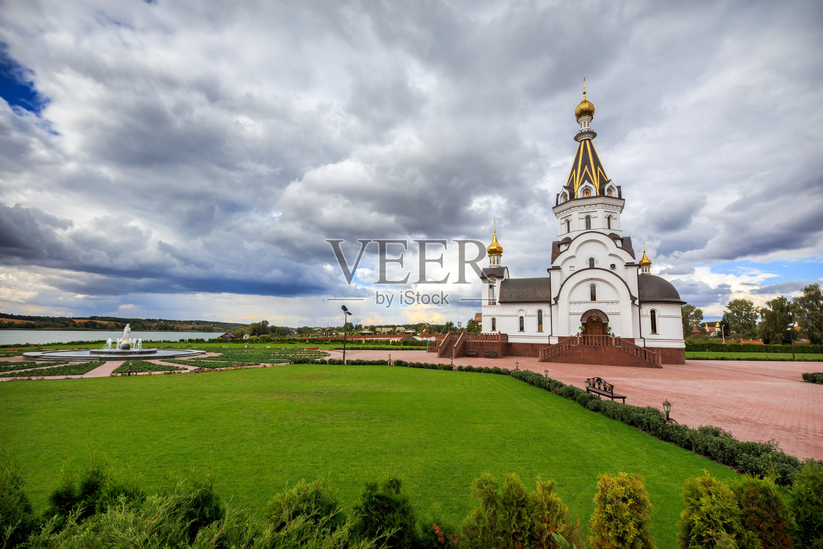 科瓦列夫卡教堂照片摄影图片