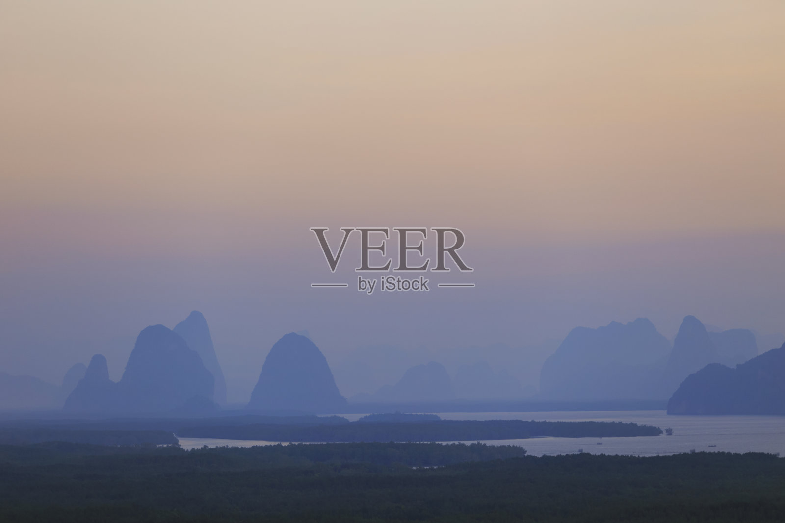 泰国美丽的日出照片摄影图片