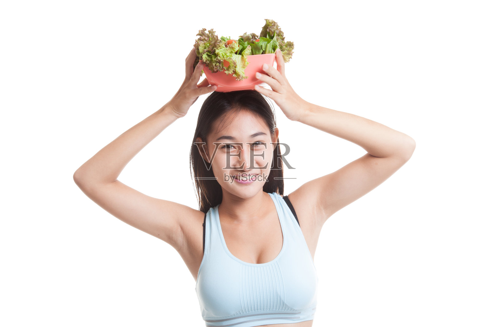 美丽的亚洲健康女孩和沙拉。照片摄影图片