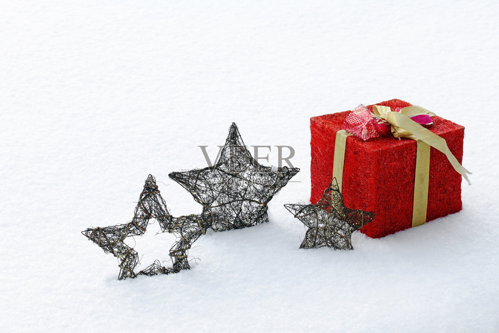 大红圣诞礼物照片摄影图片