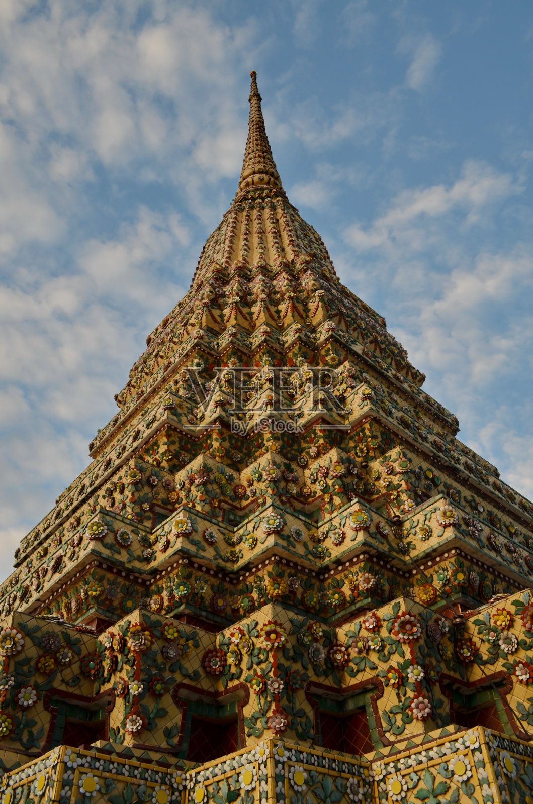 泰国曼谷佛寺的宝塔照片摄影图片
