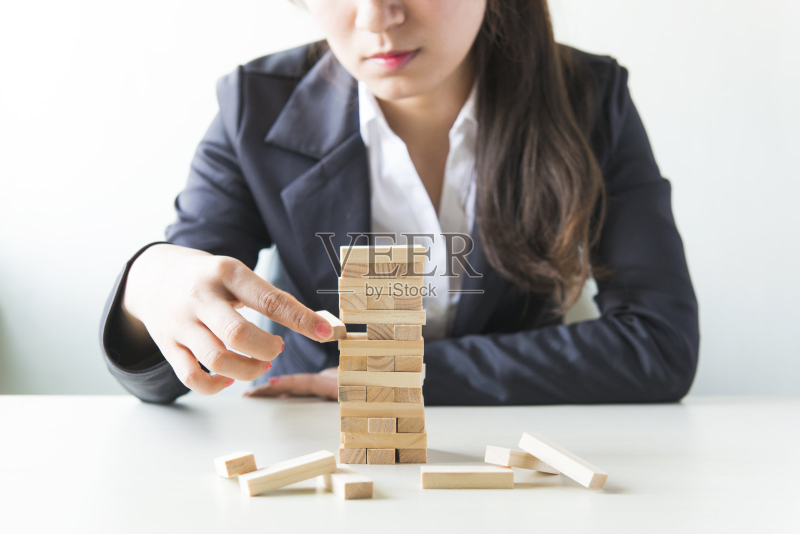 商业女性的概念为成长成功的过程。照片摄影图片