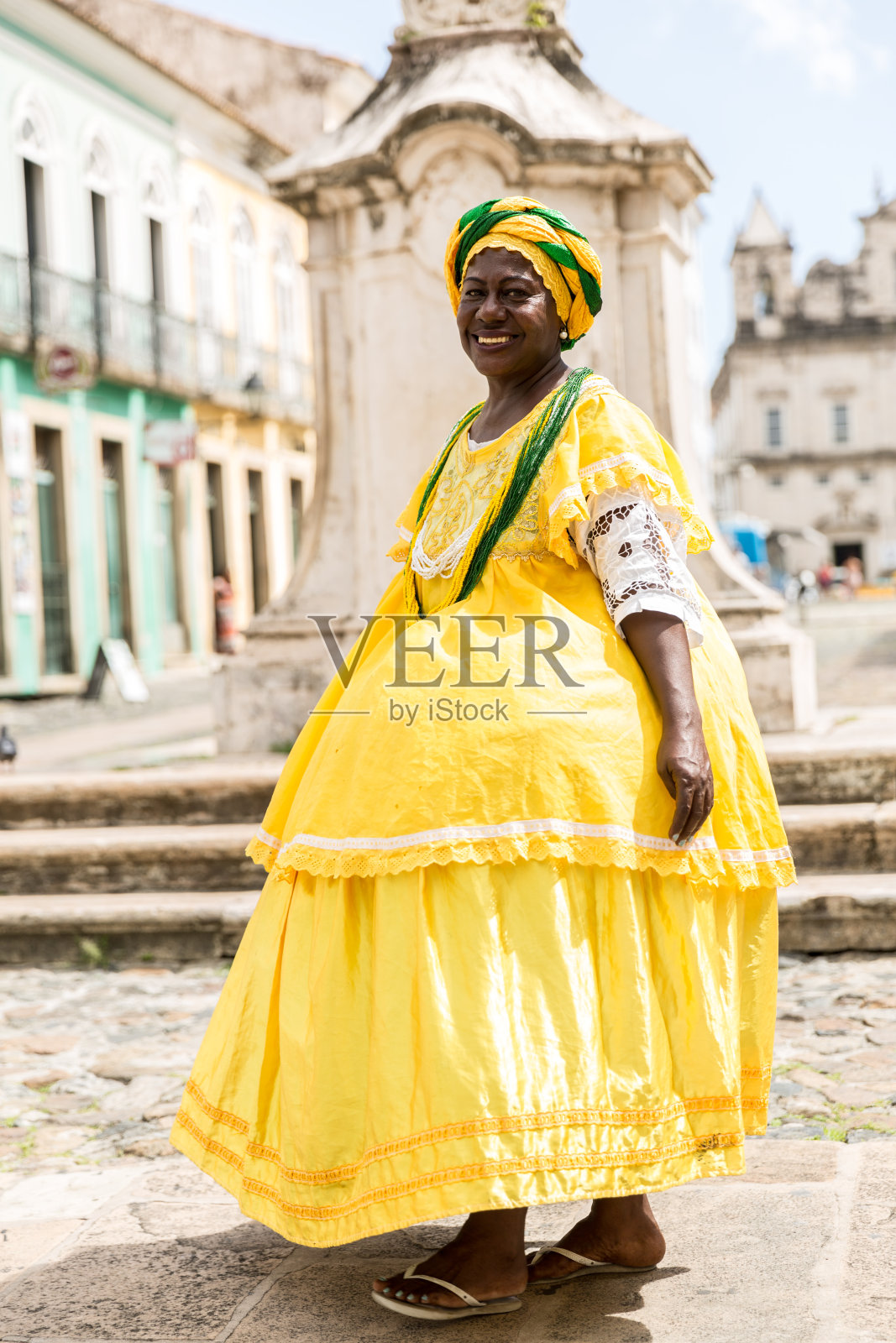 非洲裔巴西妇女，巴西巴伊亚照片摄影图片