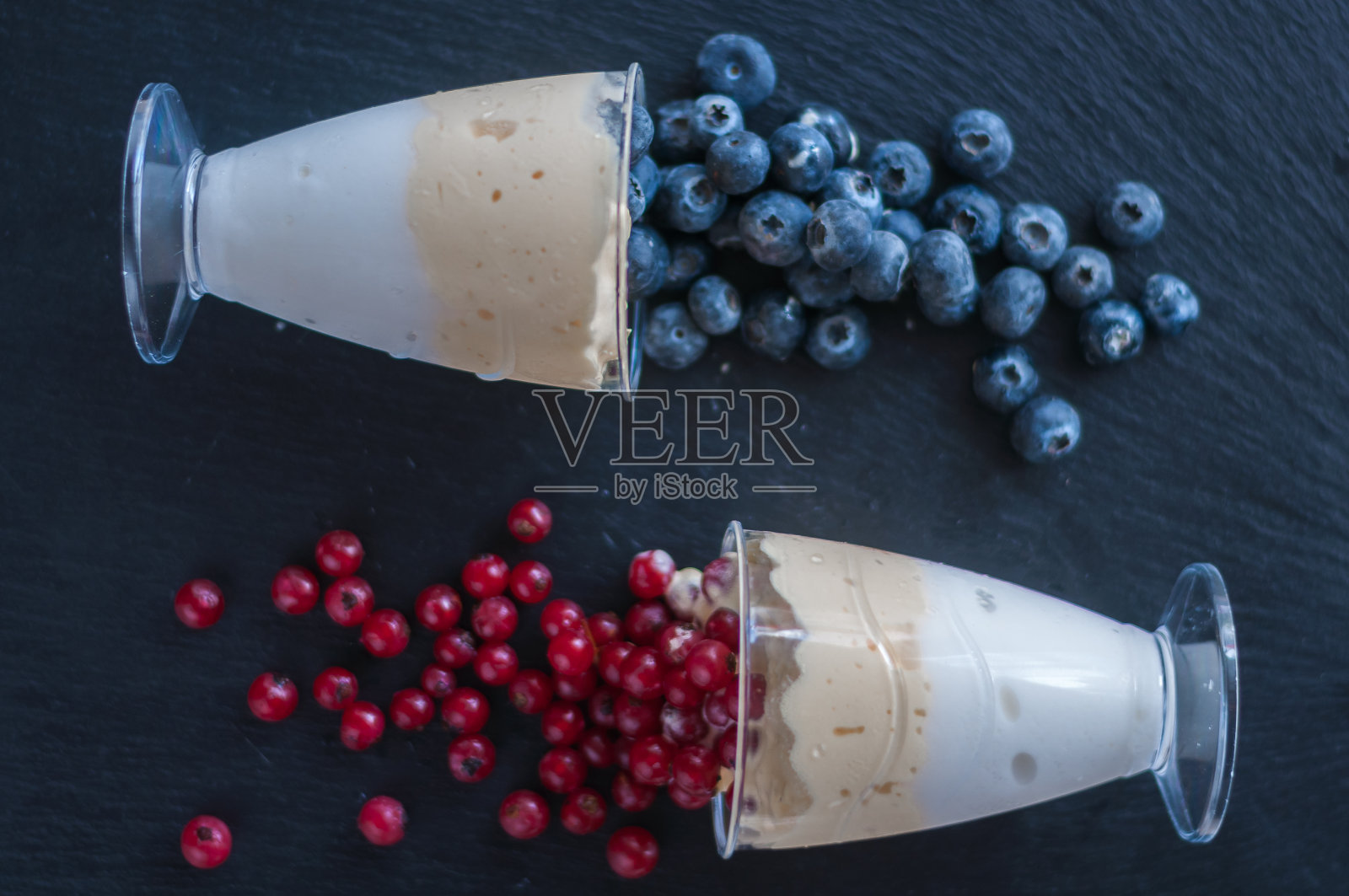 浆果冰淇淋照片摄影图片