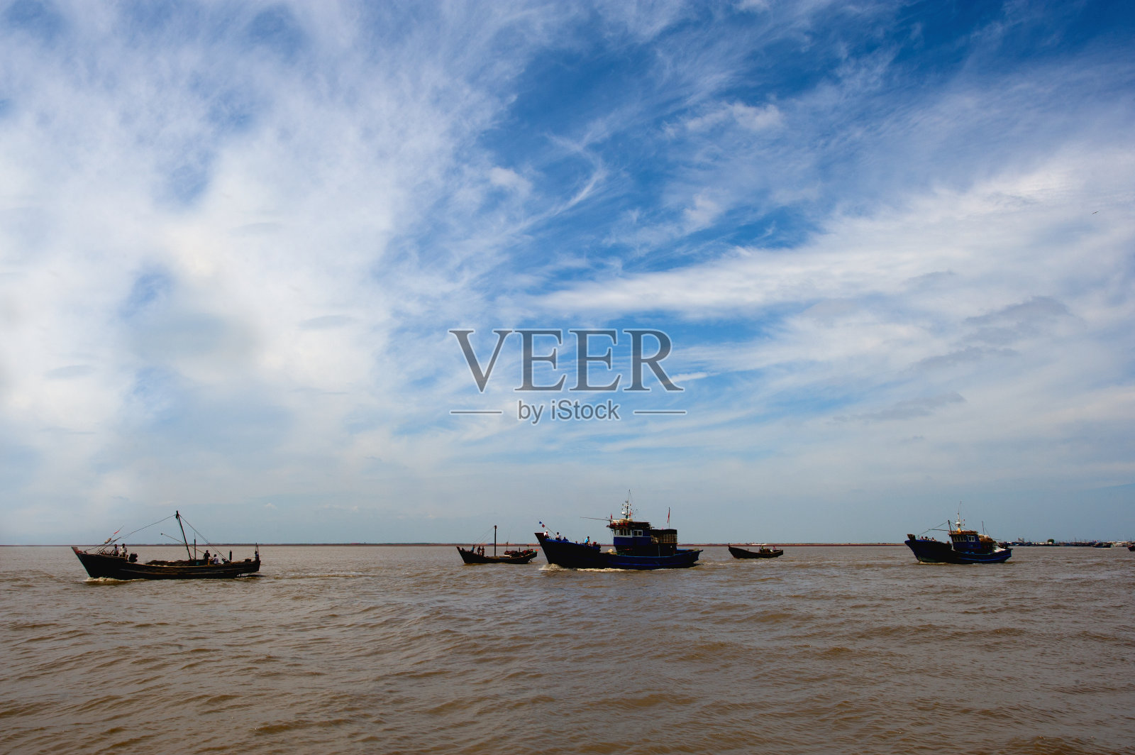 渔船照片摄影图片