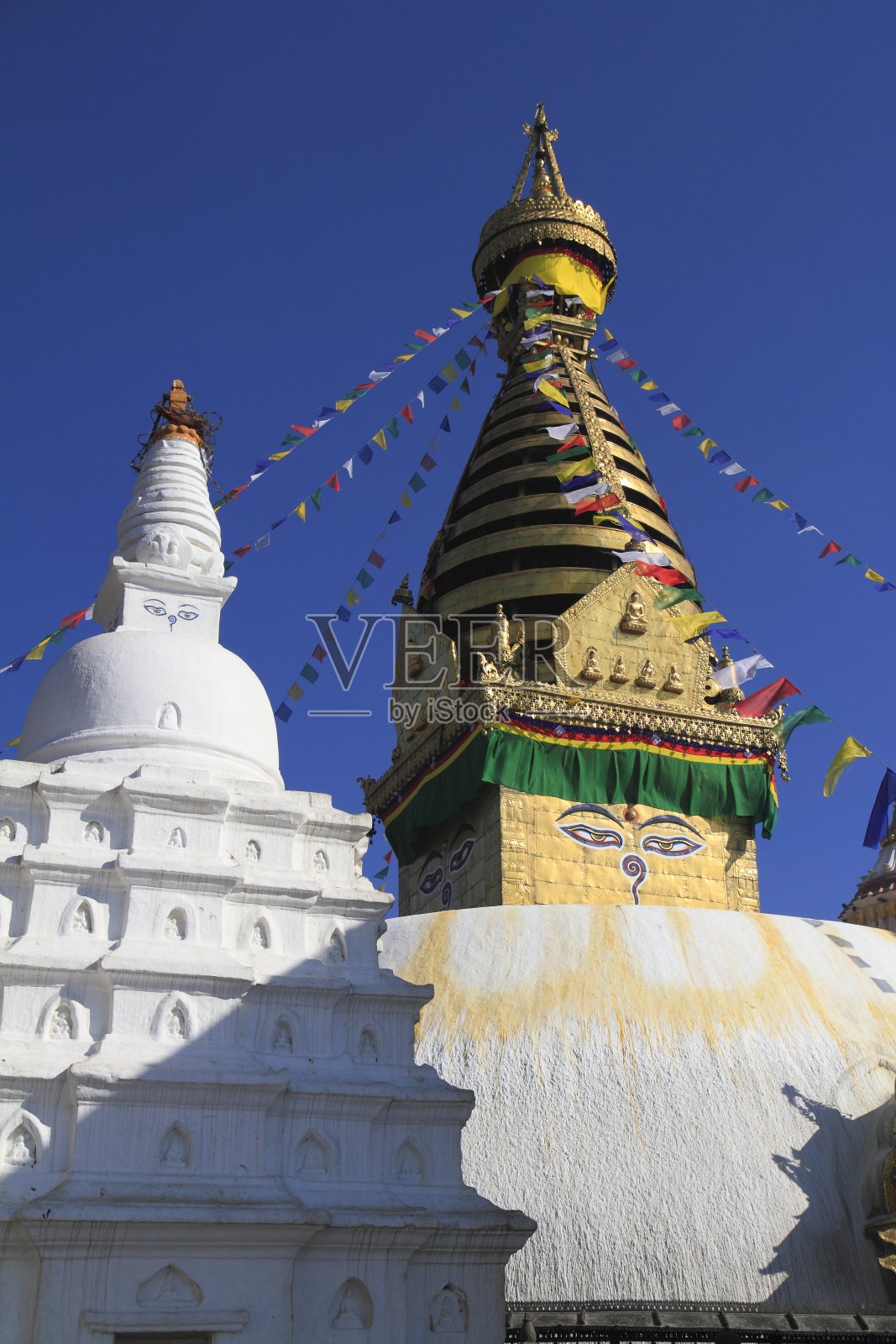 尼泊尔加德满都谷地的Swayambhunath寺庙照片摄影图片