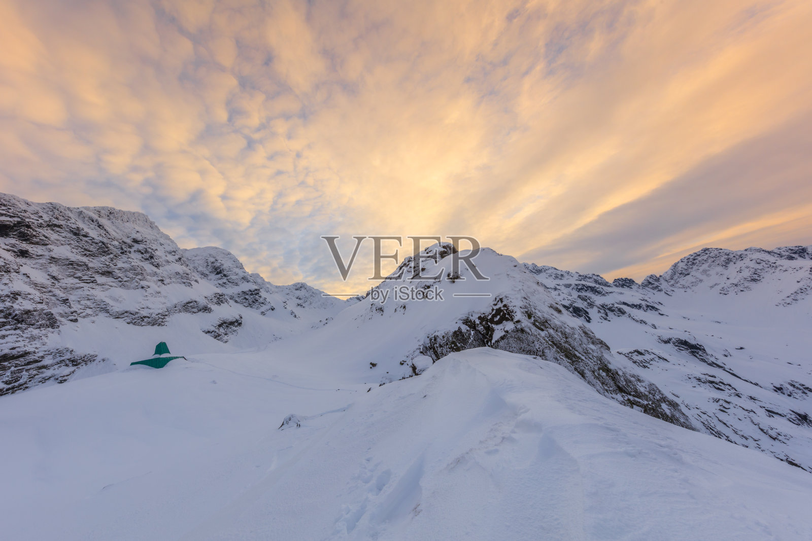 罗马尼亚的弗格拉什山脉照片摄影图片
