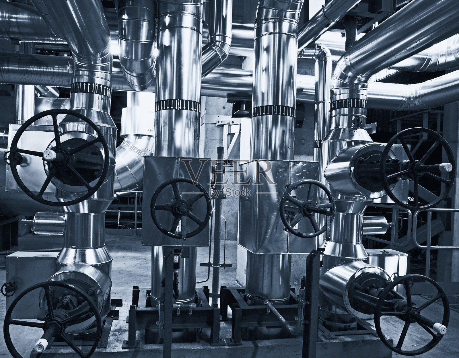 工业园区、钢铁管道、阀门照片摄影图片