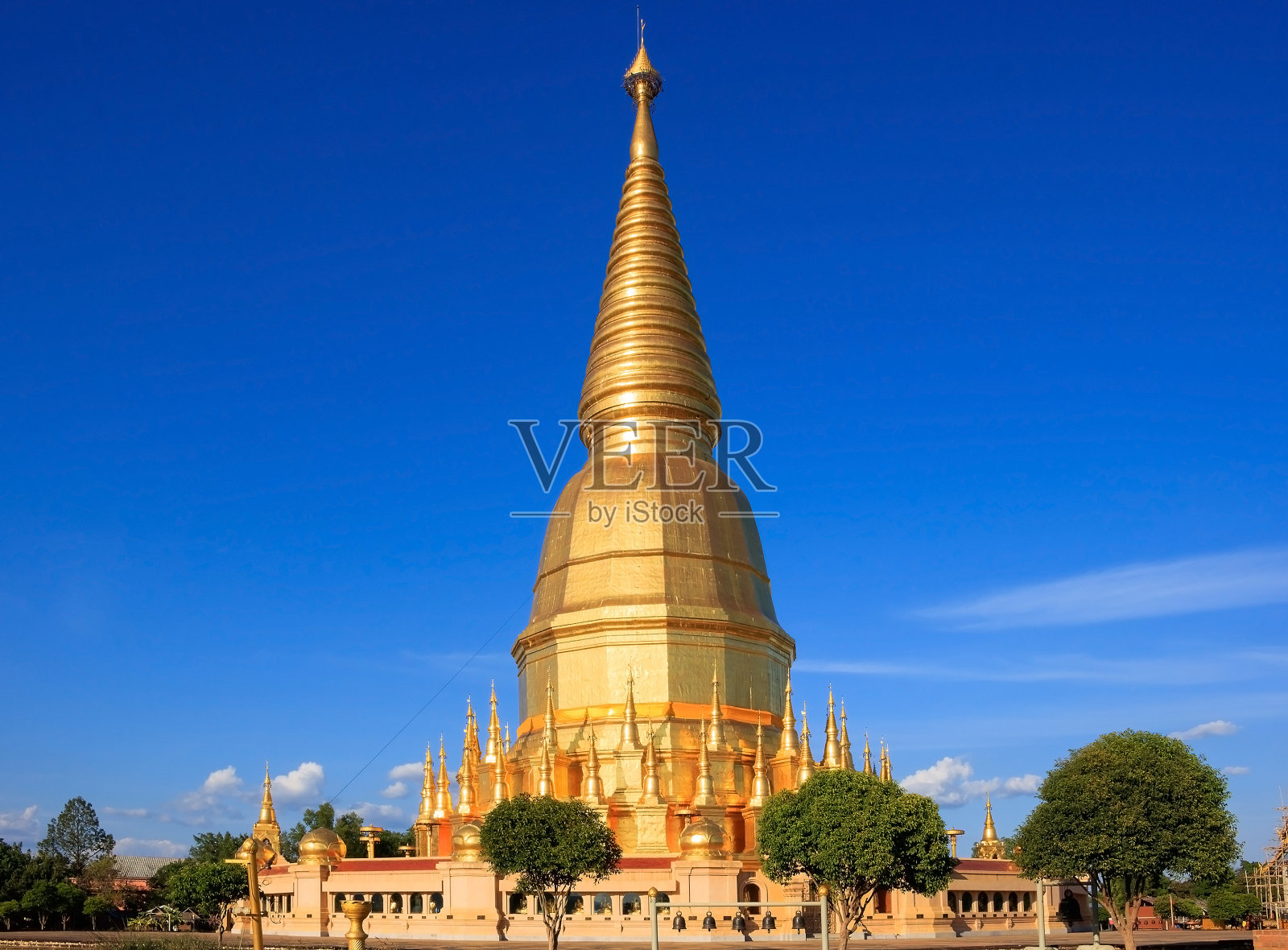 宝塔和天空照片摄影图片