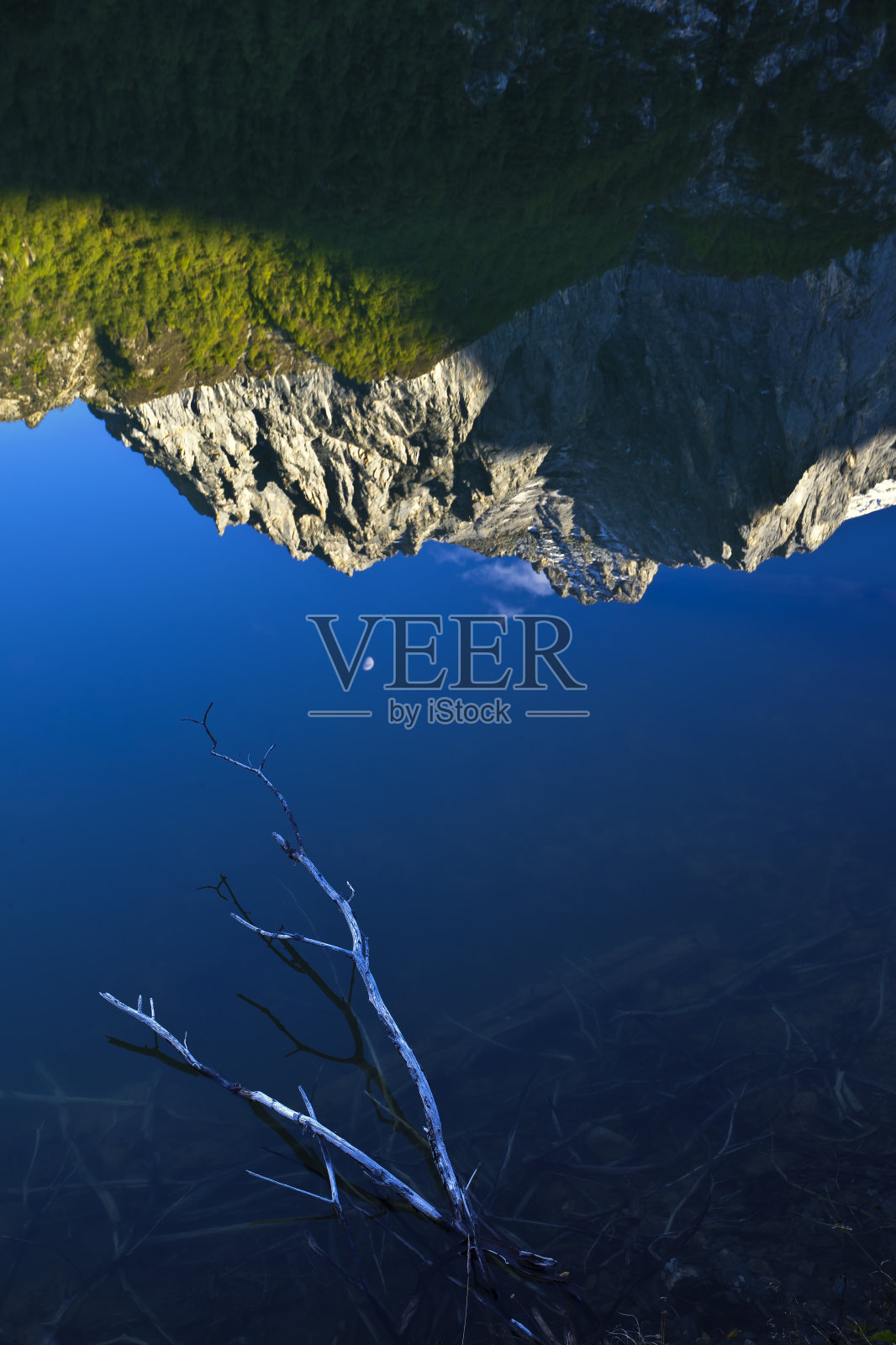 山和湖照片摄影图片