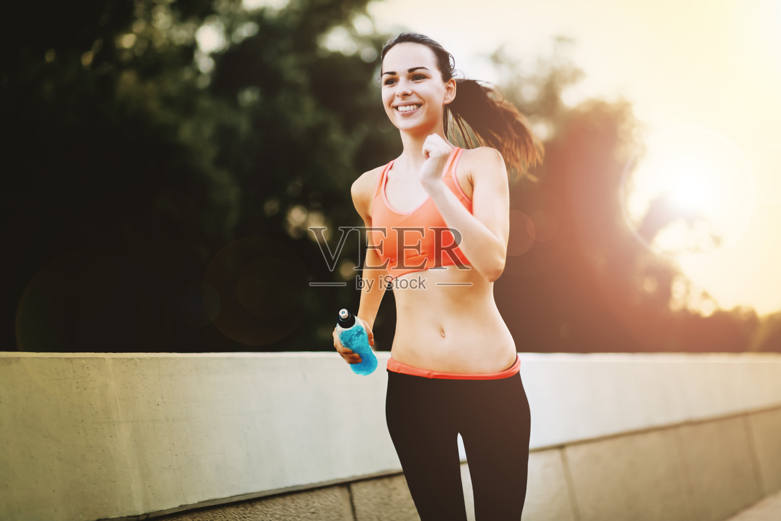 决定女人锻炼照片摄影图片