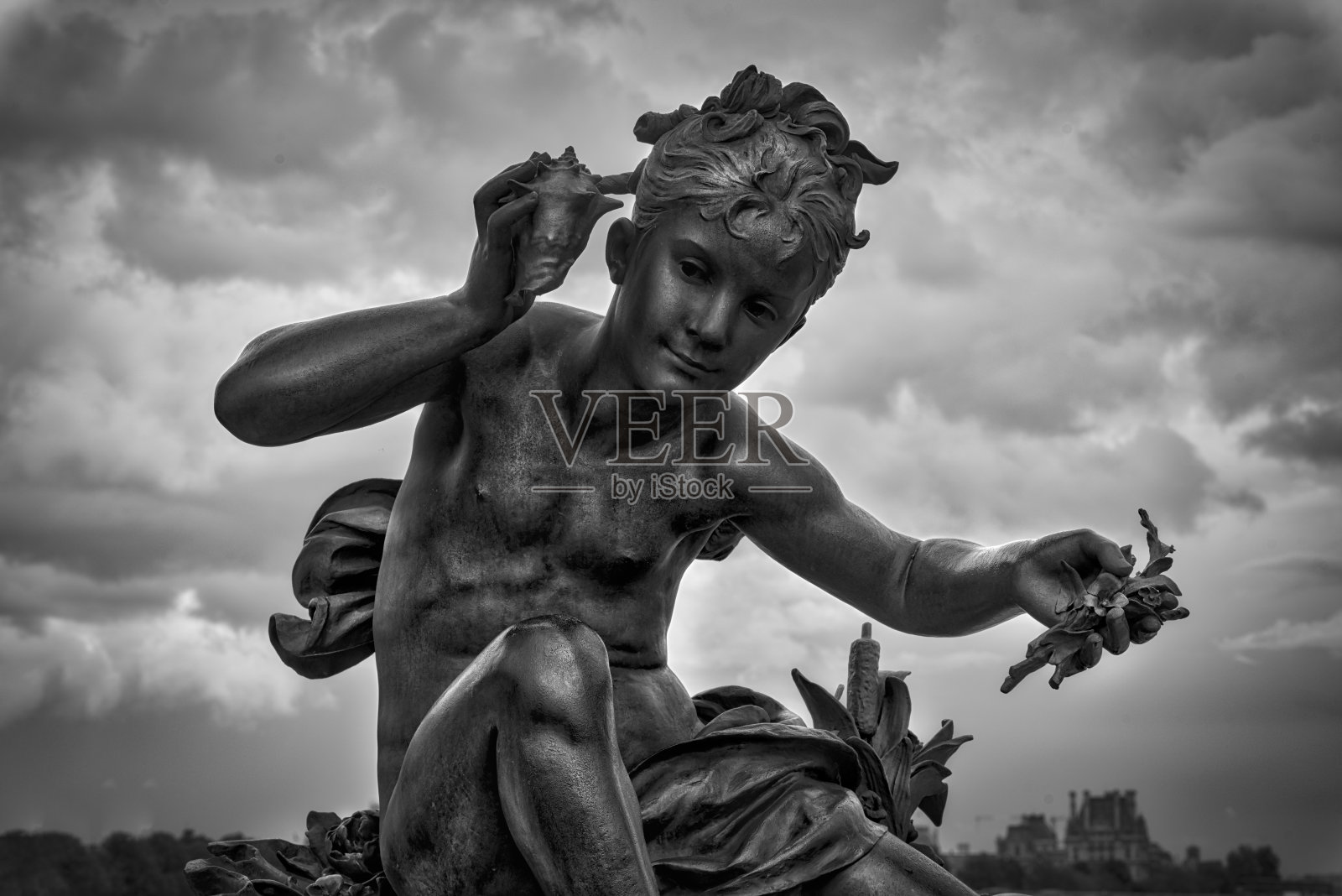 亚历山大三世桥上的儿童雕塑照片摄影图片