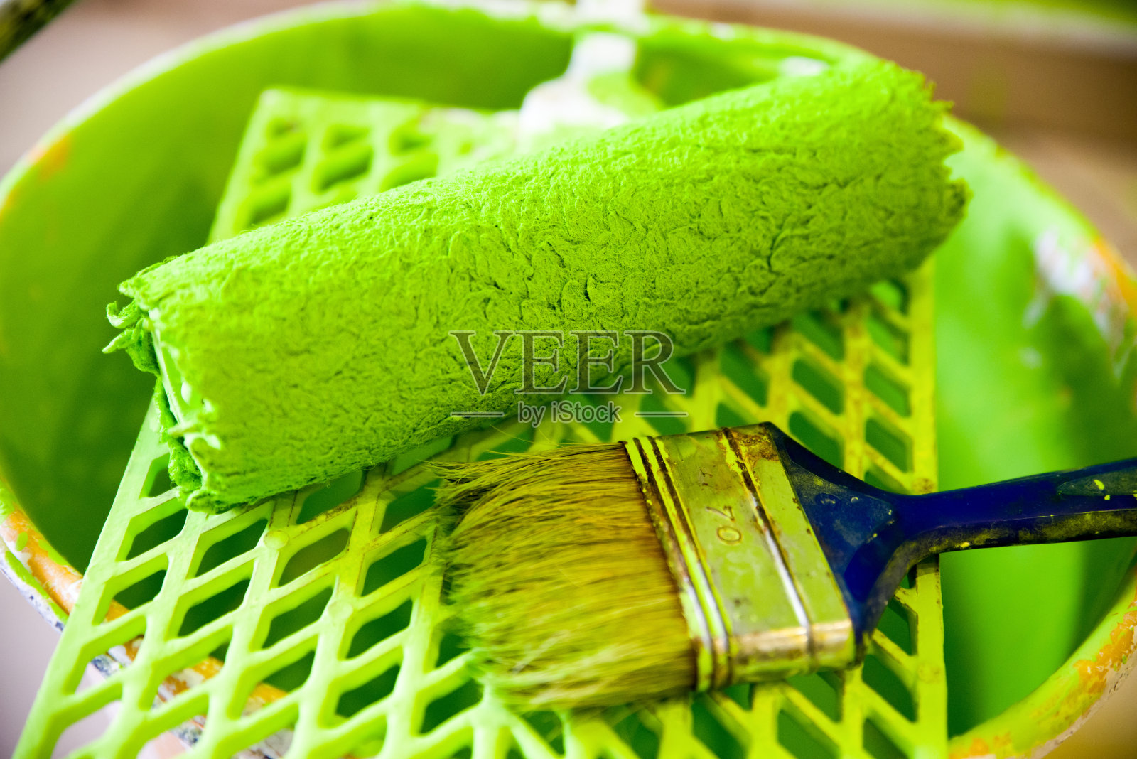 绘画与滚动油漆刷照片摄影图片