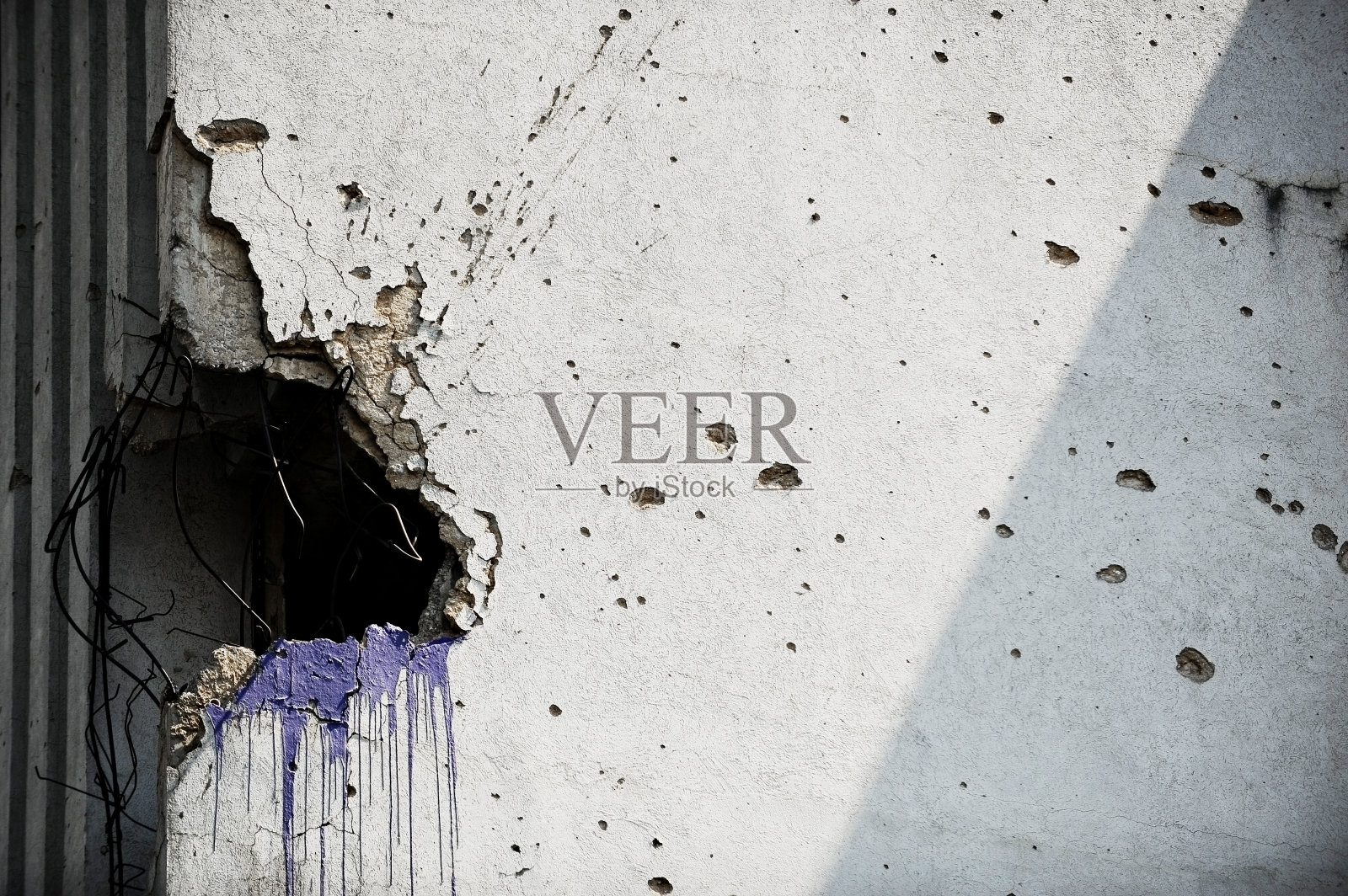 建筑立面被战争摧毁照片摄影图片