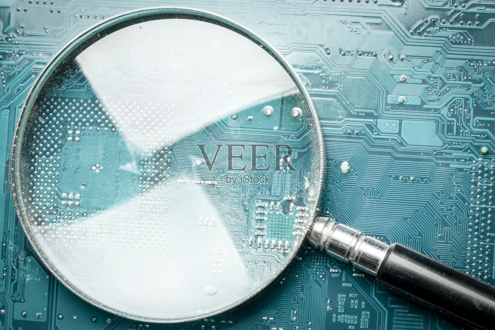 计算机电路板上的放大器照片摄影图片