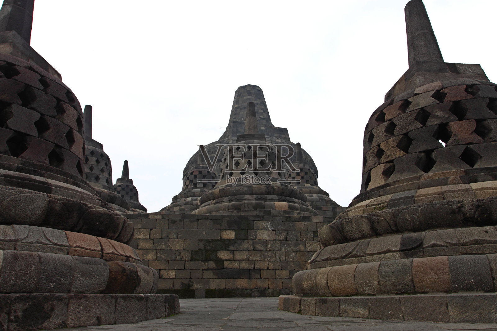 印度尼西亚爪哇日惹附近婆罗浮屠寺的佛塔照片摄影图片