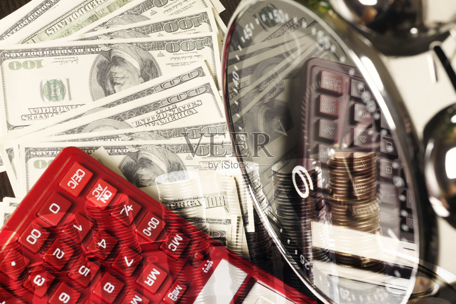 财务报告：时间就是金钱和财富照片摄影图片