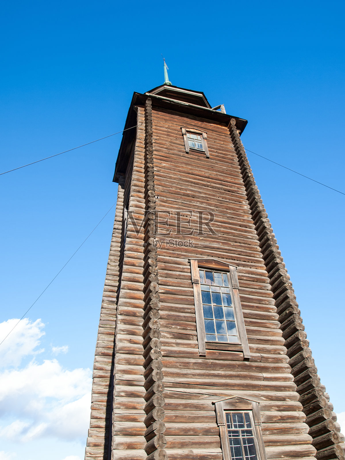 木制的瞭望塔照片摄影图片