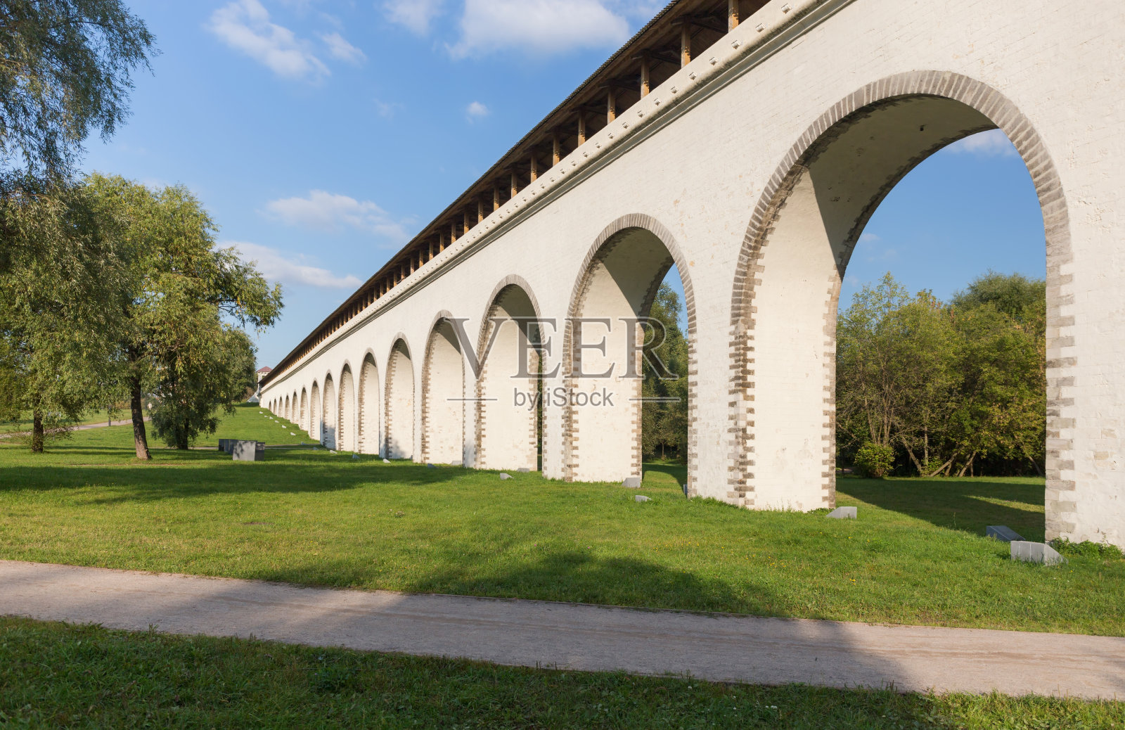 莫斯科的渡槽桥照片摄影图片