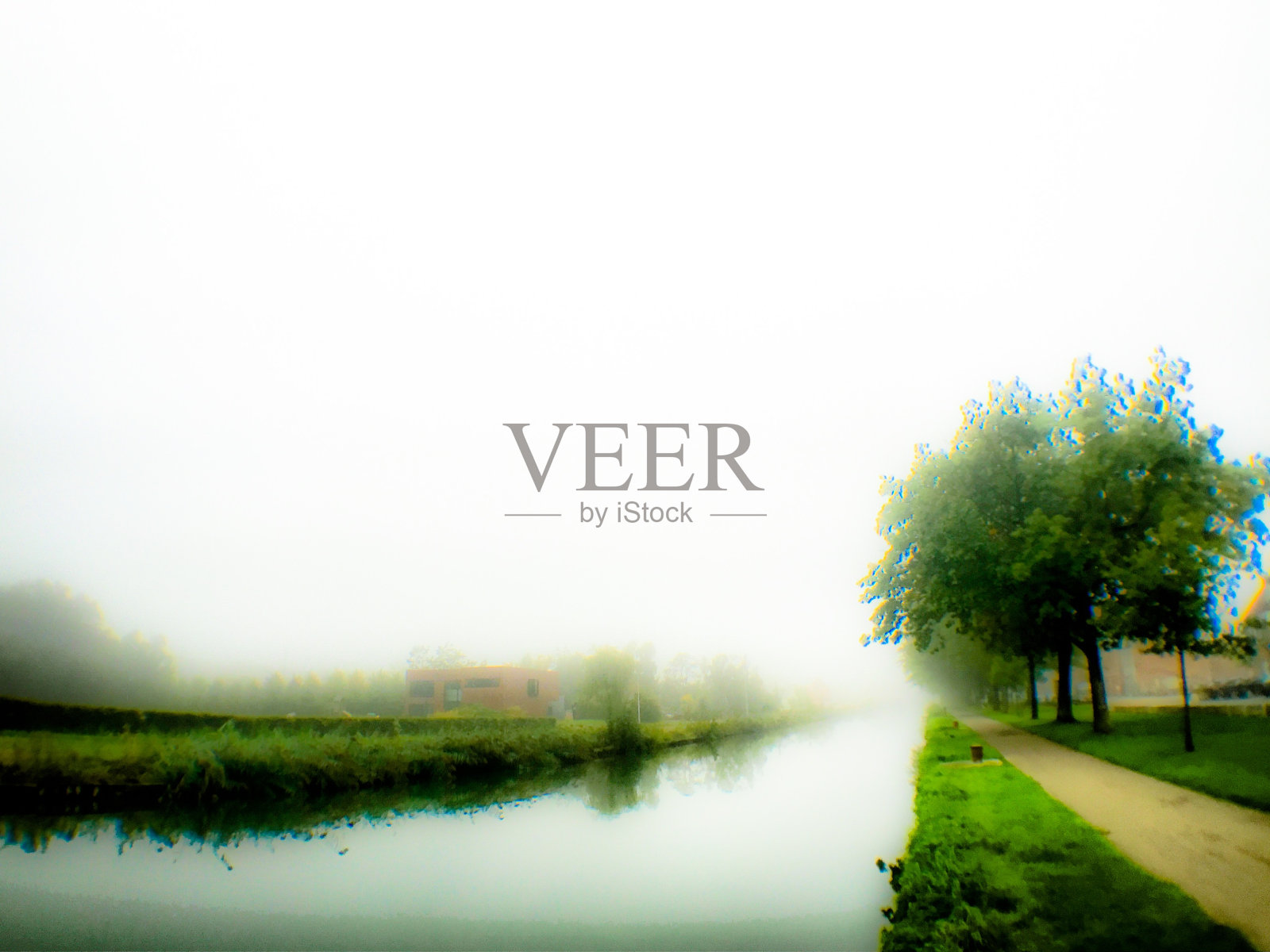 运河上戏剧性的日落照片摄影图片