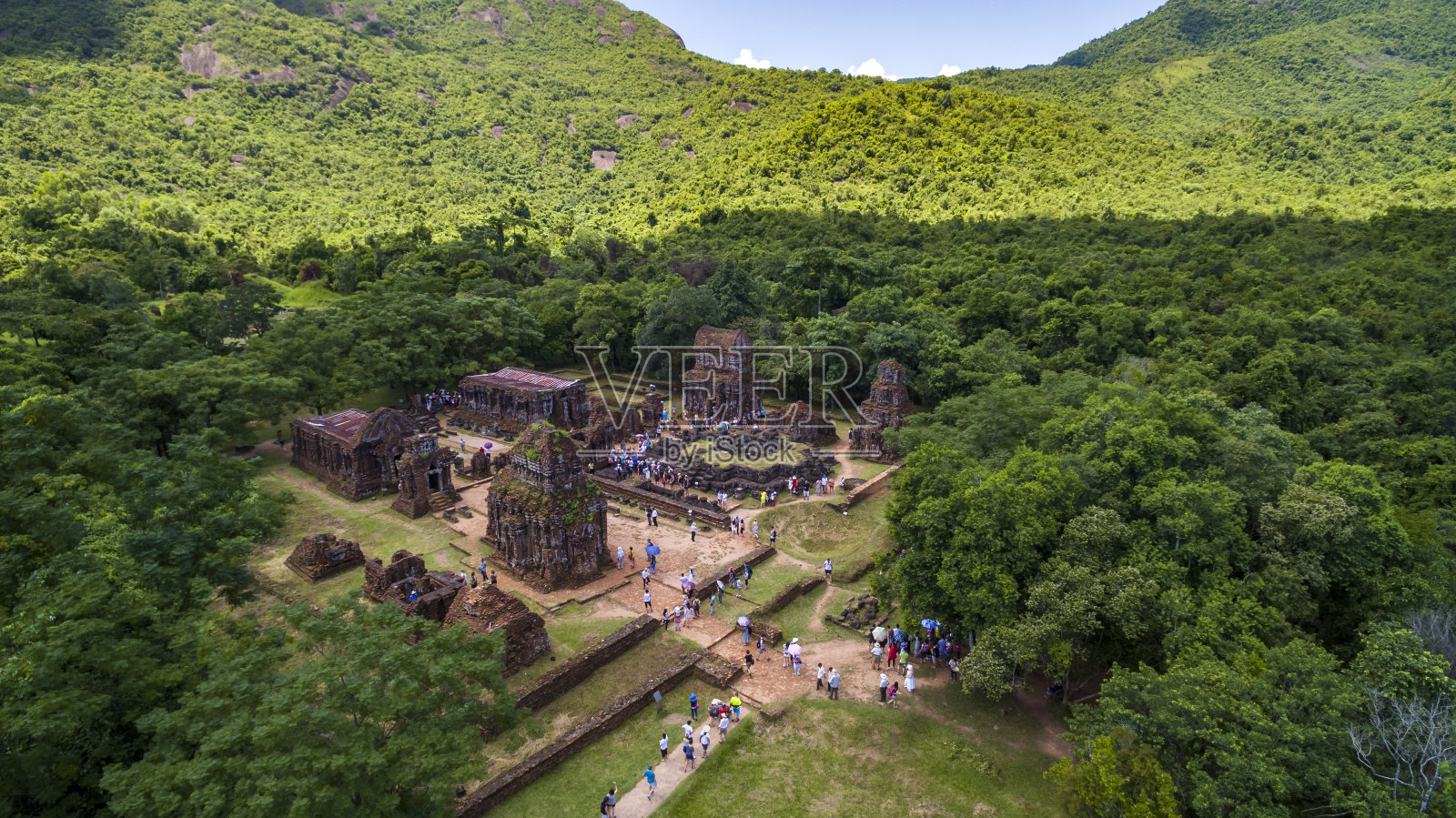 美山圣地-广南，从上面看照片摄影图片