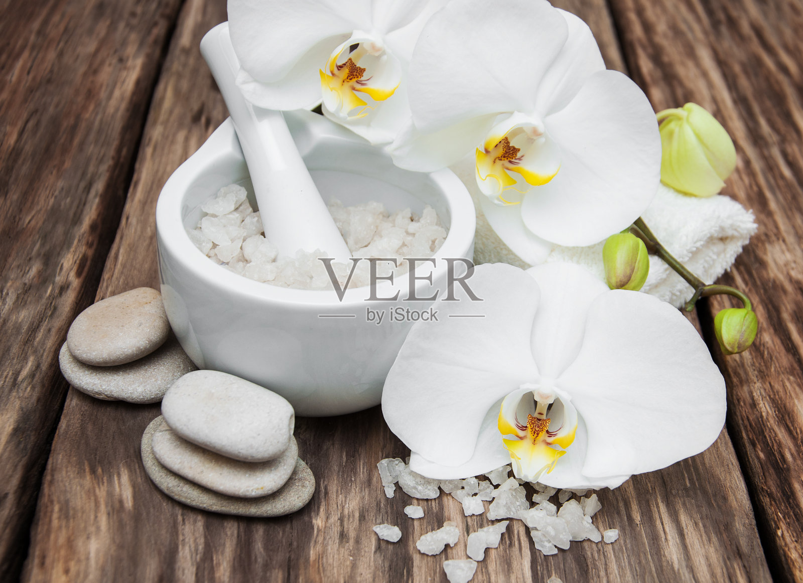 有兰花的水疗产品照片摄影图片