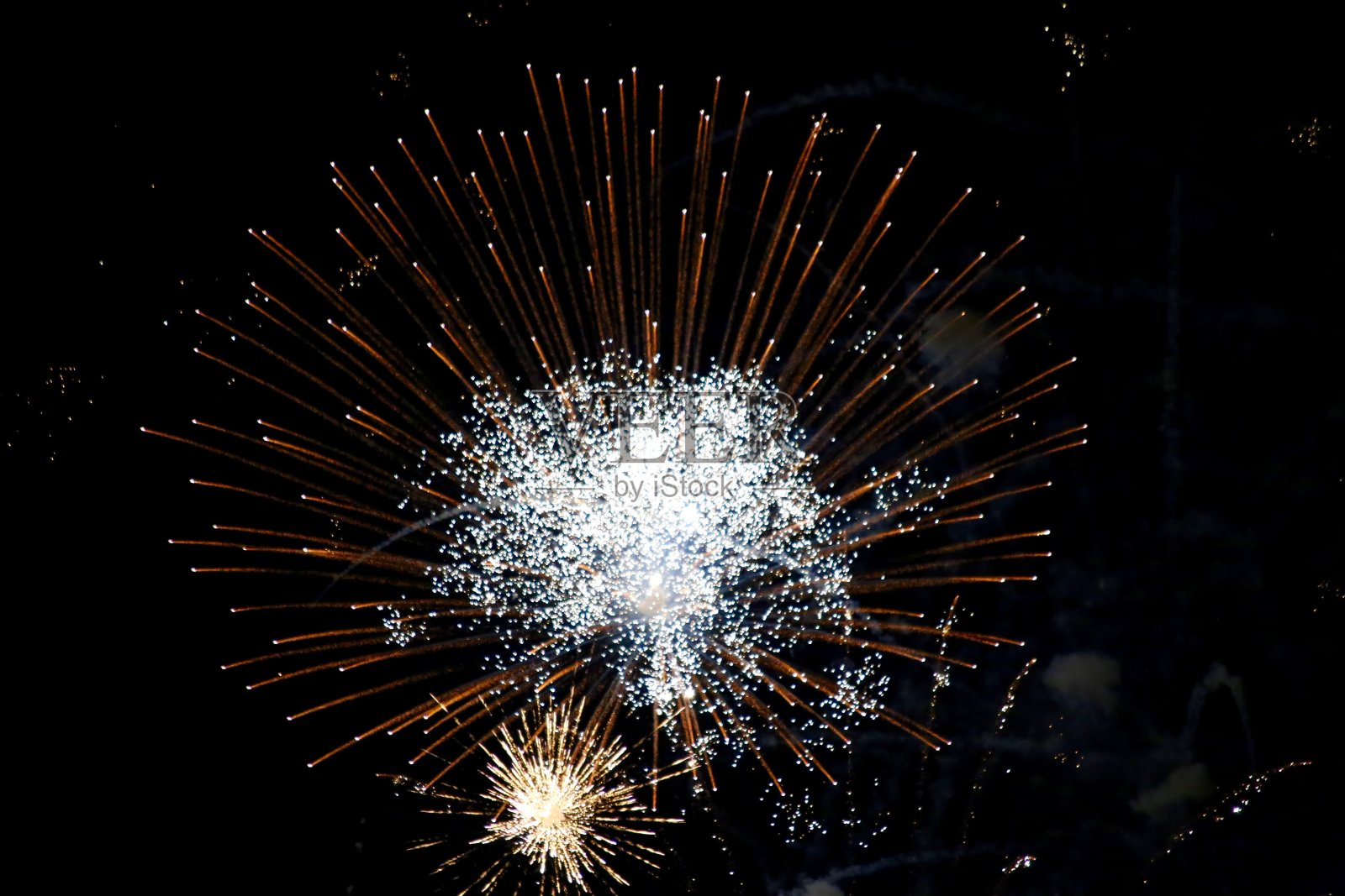 亮天空照片摄影图片