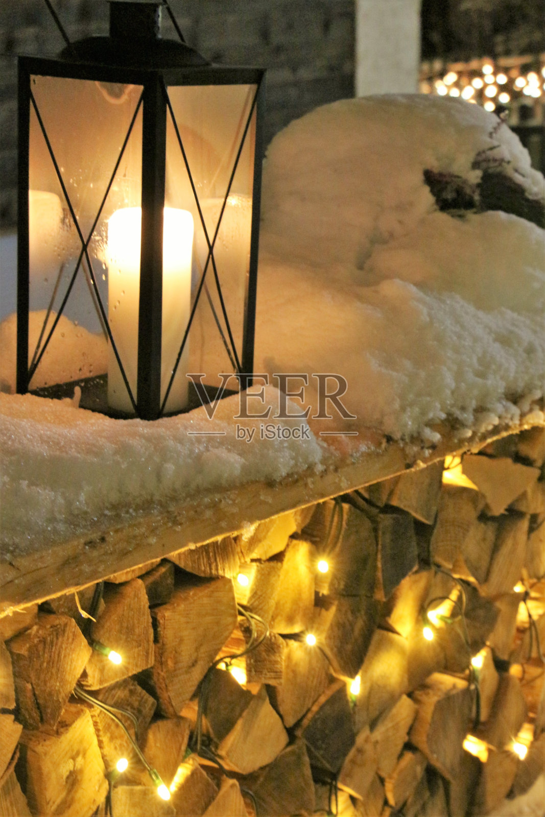 冬灯，夜木，雪照片摄影图片