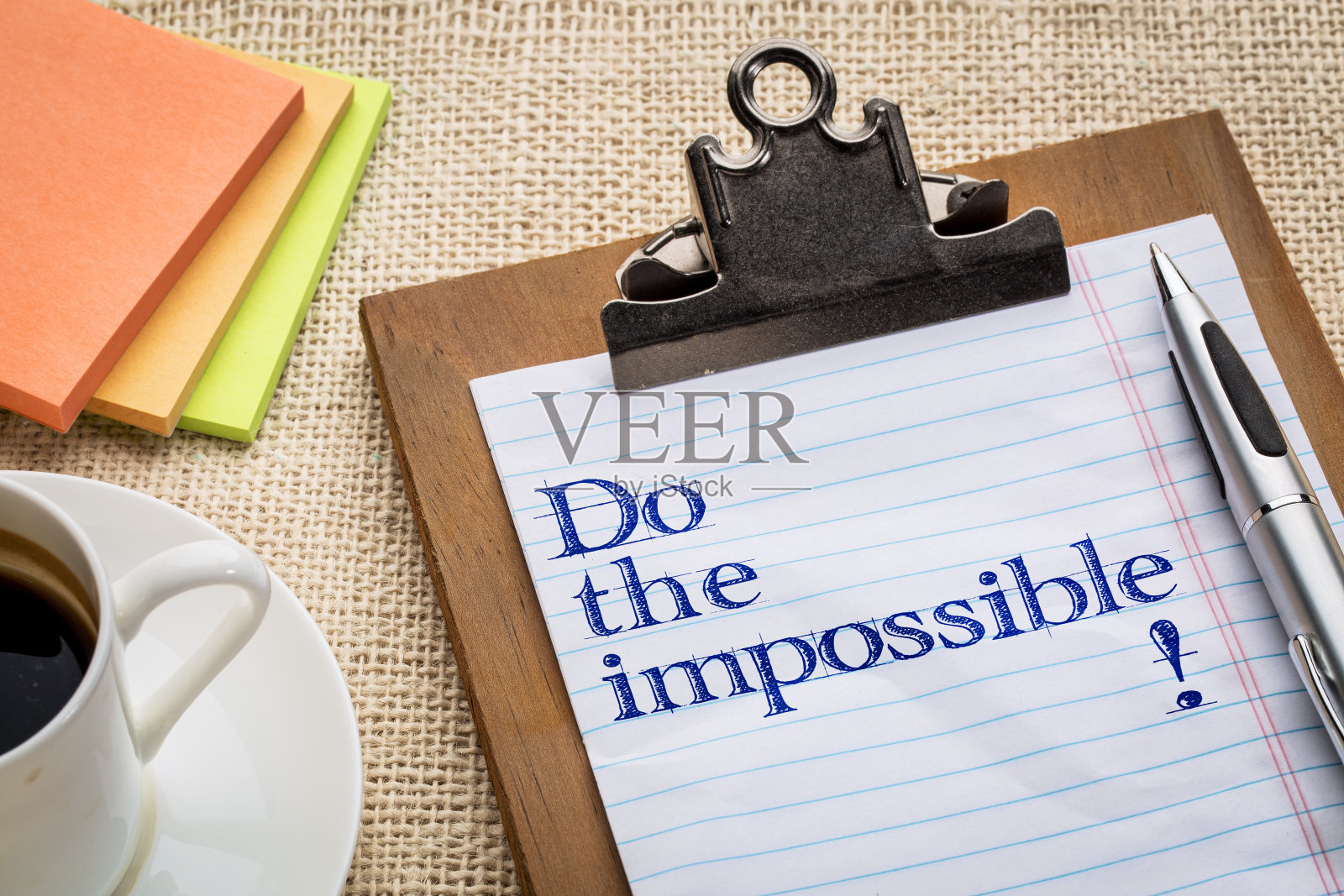 做不可能的-剪贴板照片摄影图片