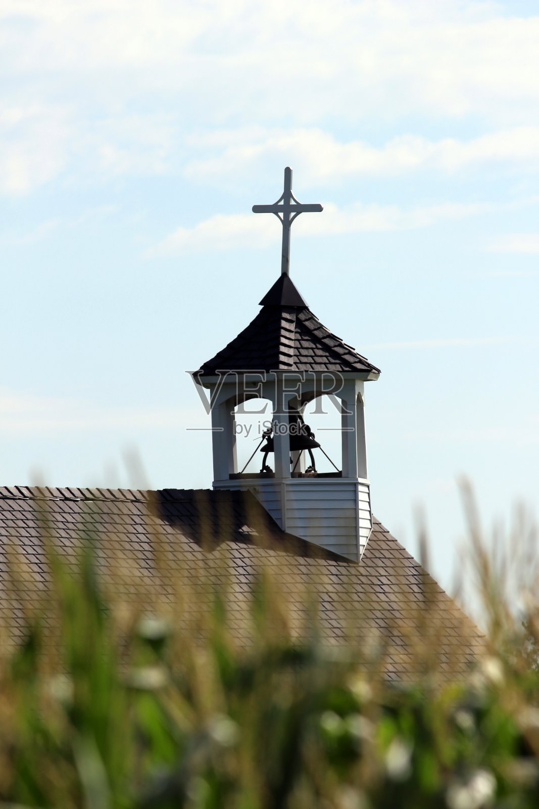 玉米地里的教堂照片摄影图片