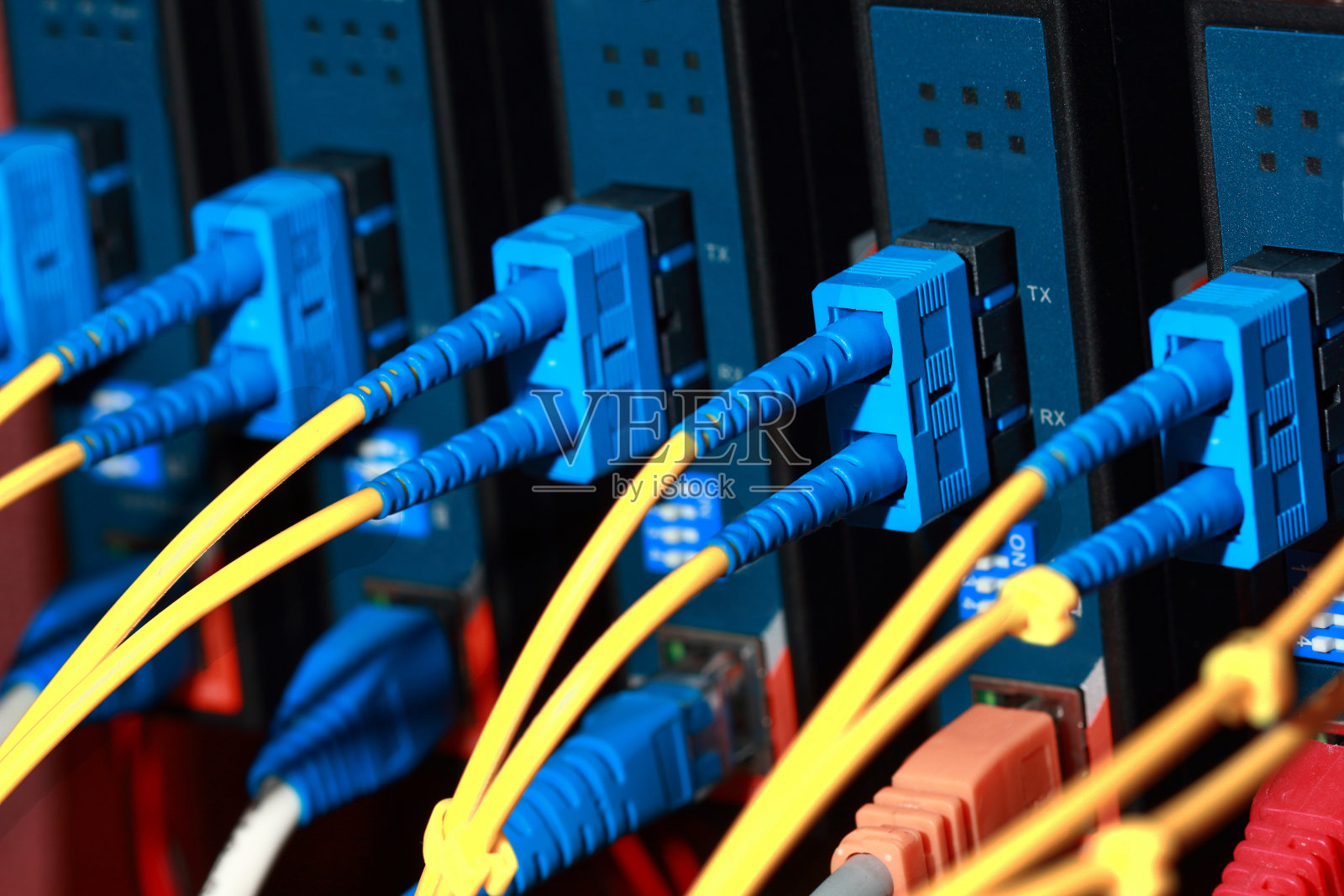 光纤电缆照片摄影图片