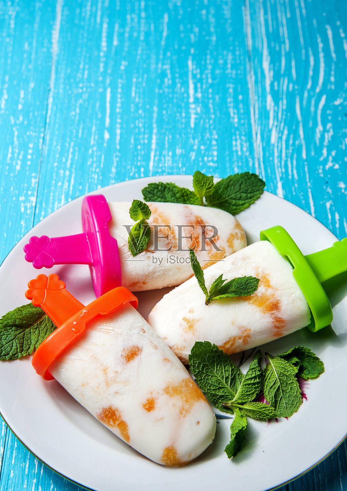 自制薄荷蜜桃冰棒照片摄影图片