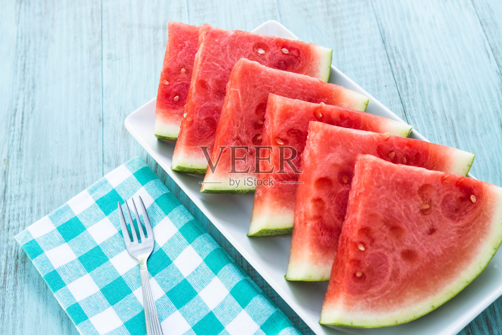 夏季餐盘上的西瓜小吃照片摄影图片