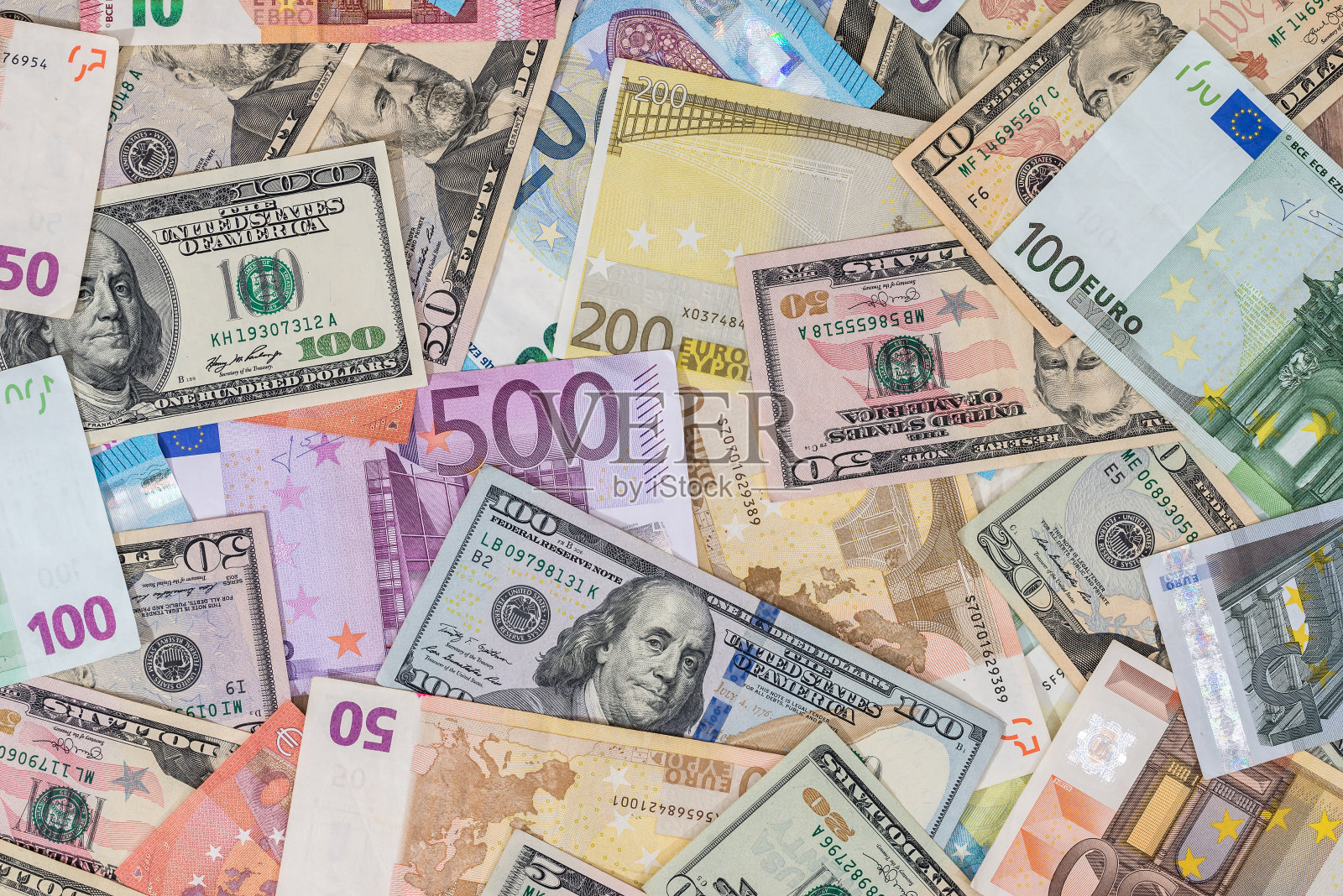 美元对欧元钞票。照片摄影图片