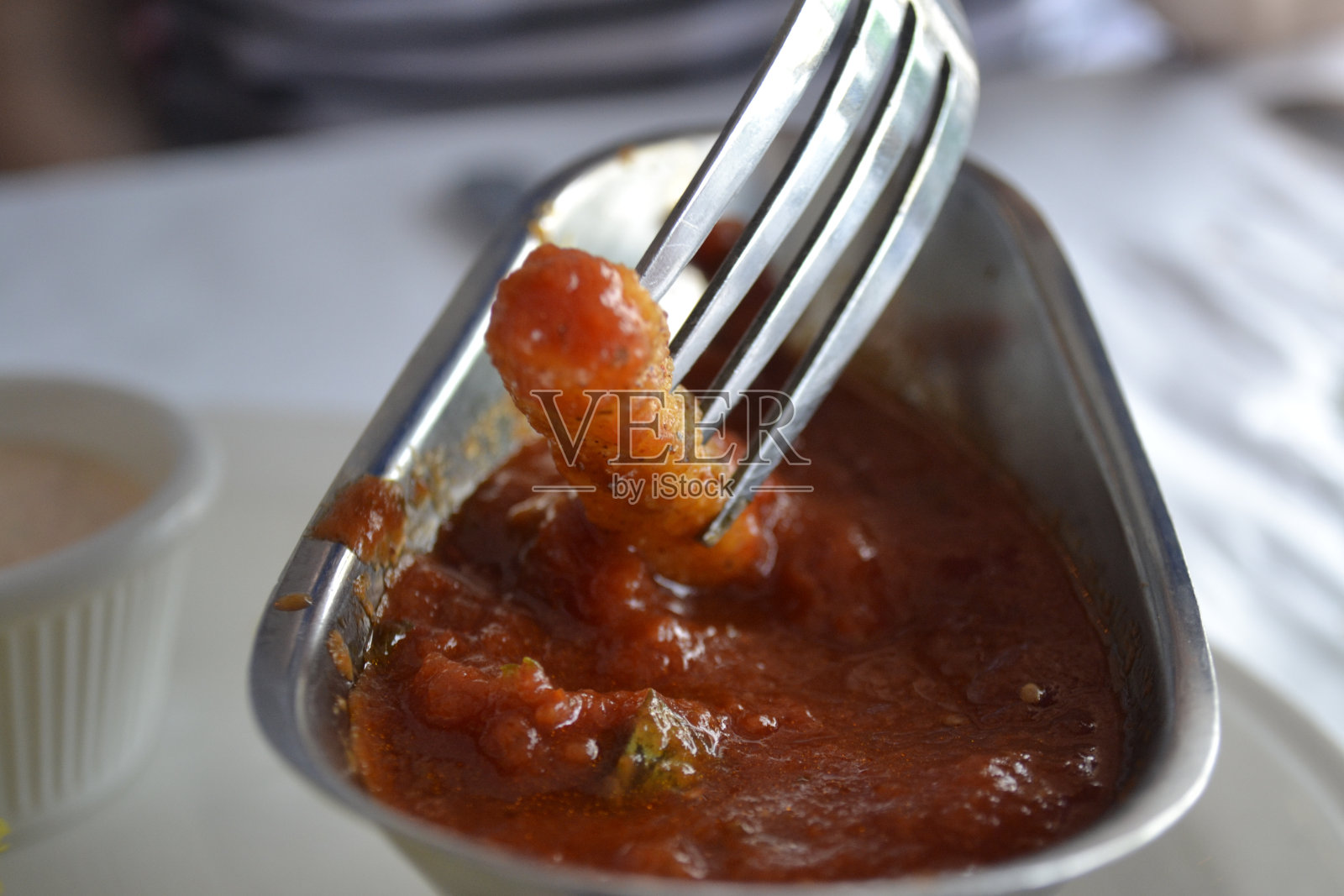 炸西葫芦蘸酱照片摄影图片