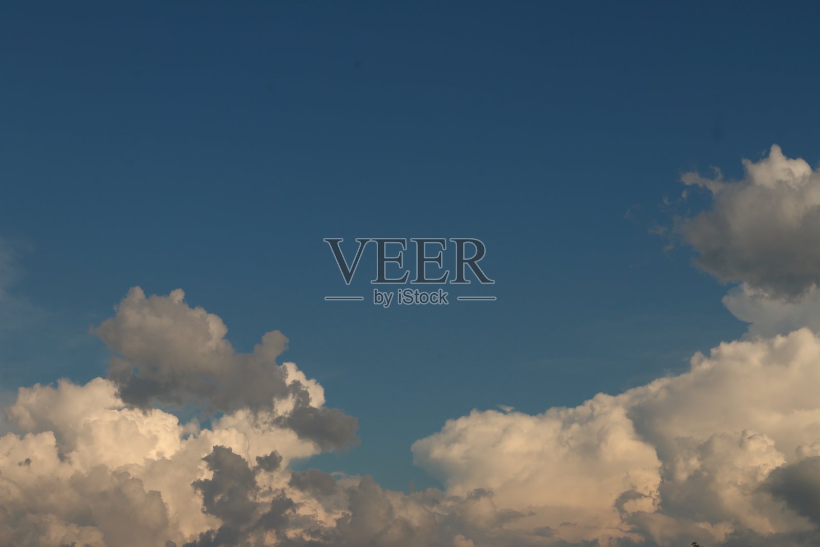 天空的云照片摄影图片