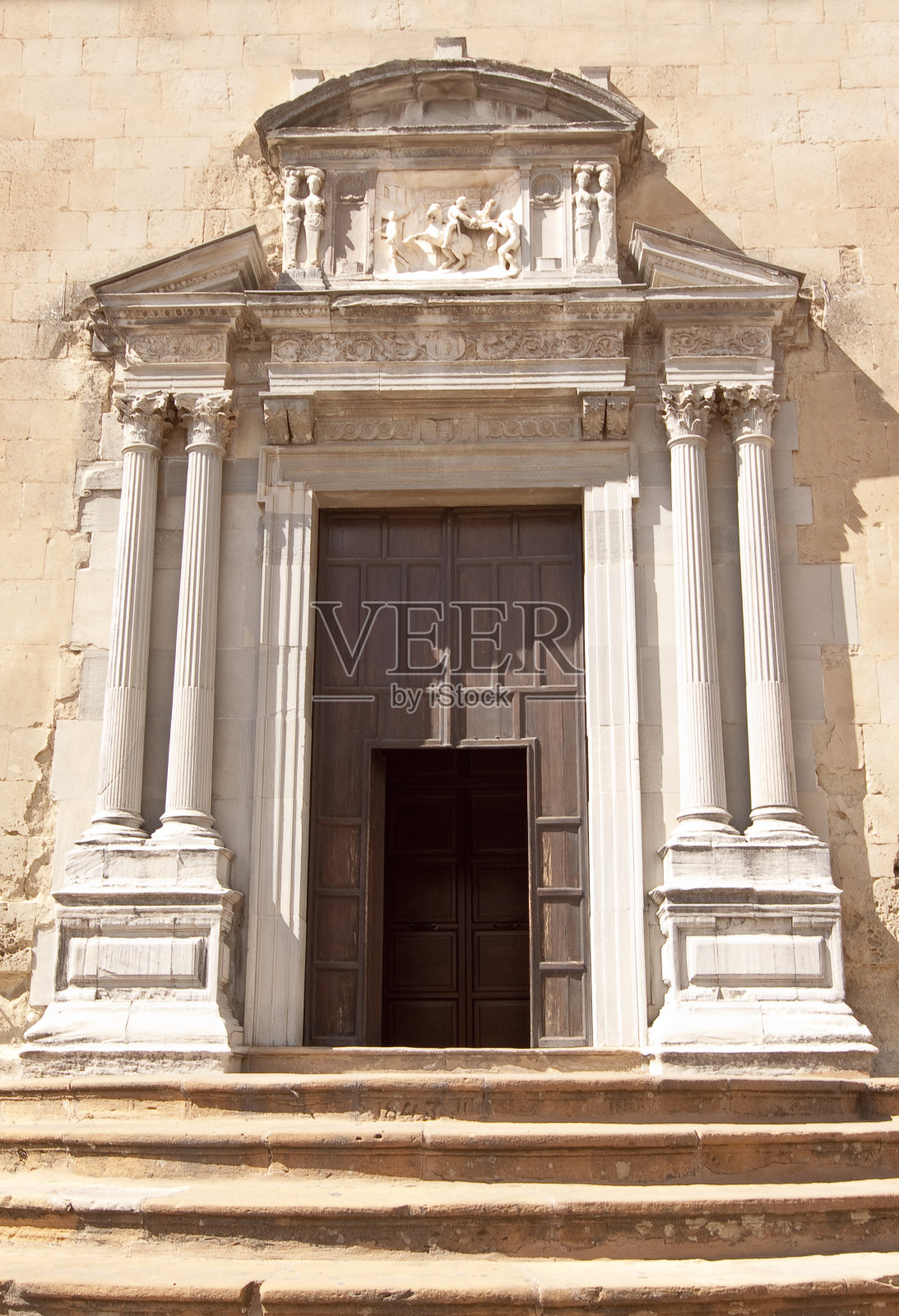 恩纳大教堂比斯照片摄影图片